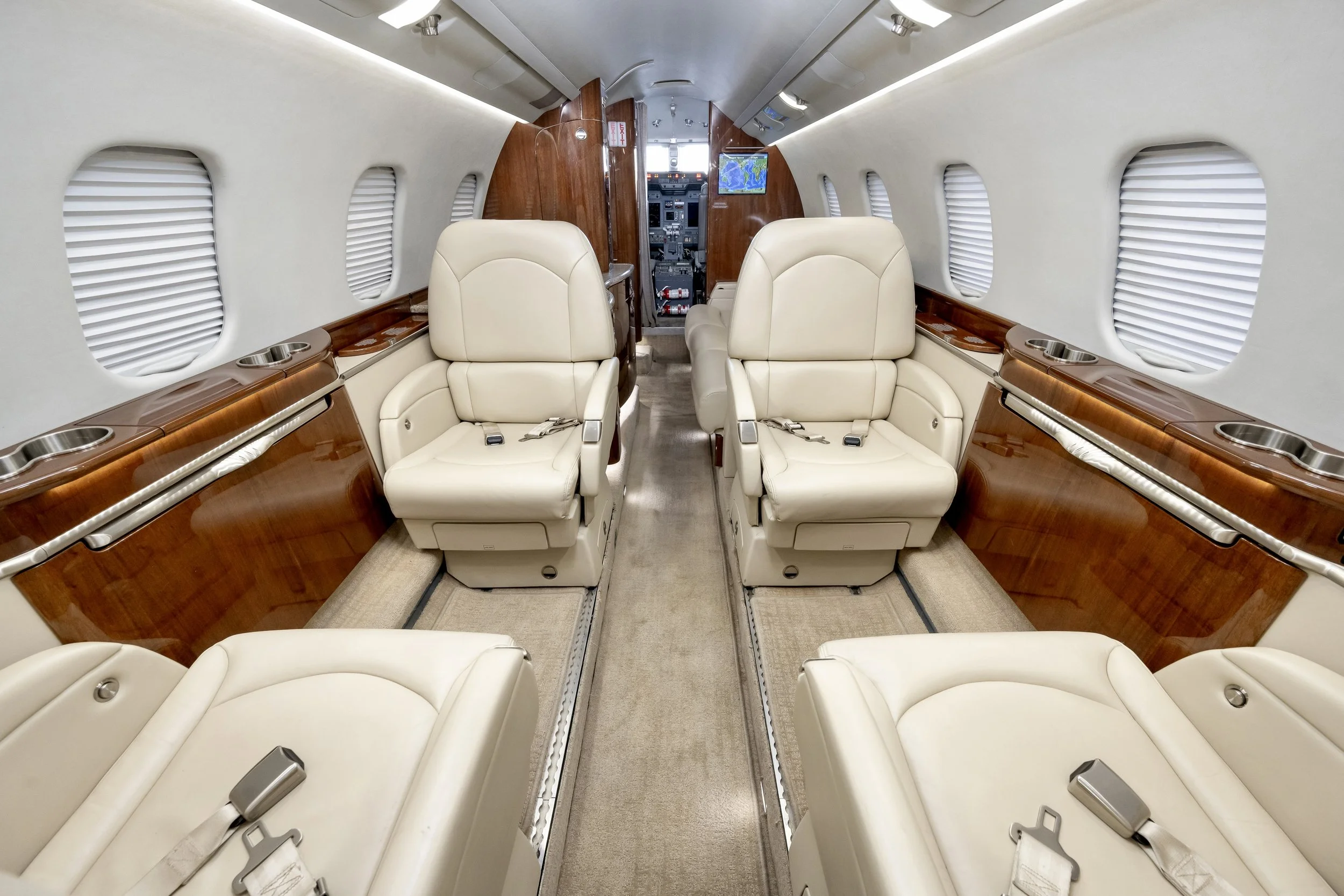 N447LA_interior_12.jpeg