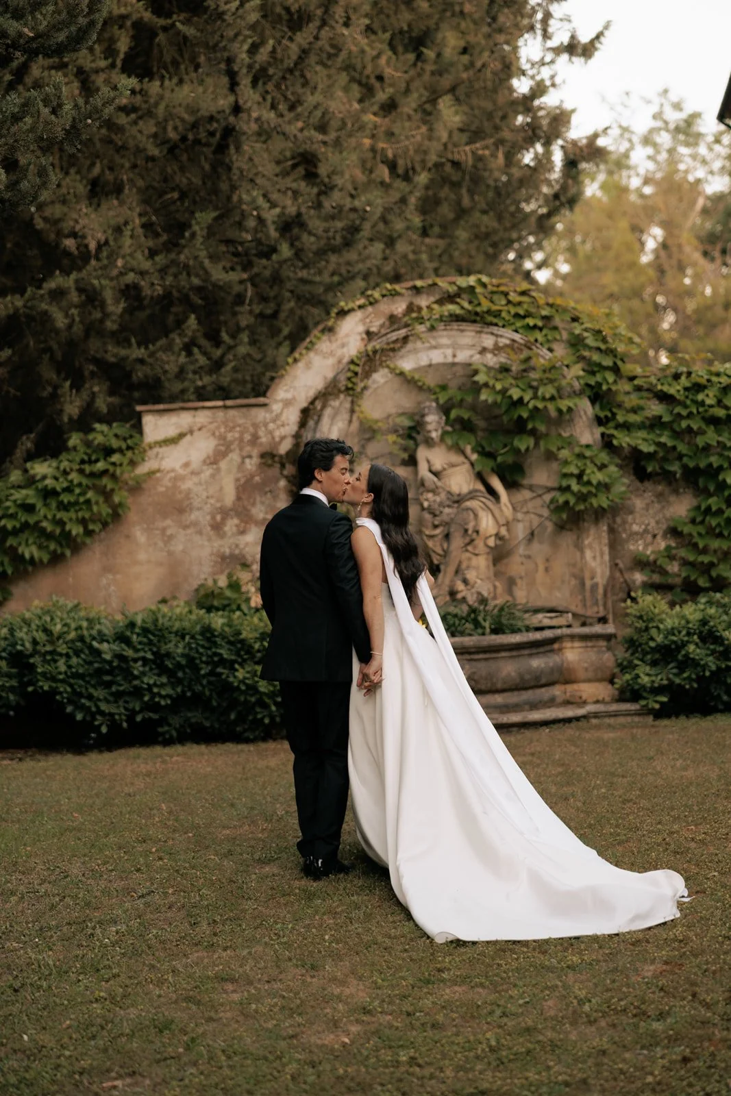 Gabrielle Peticca, Jane Neckscarf  