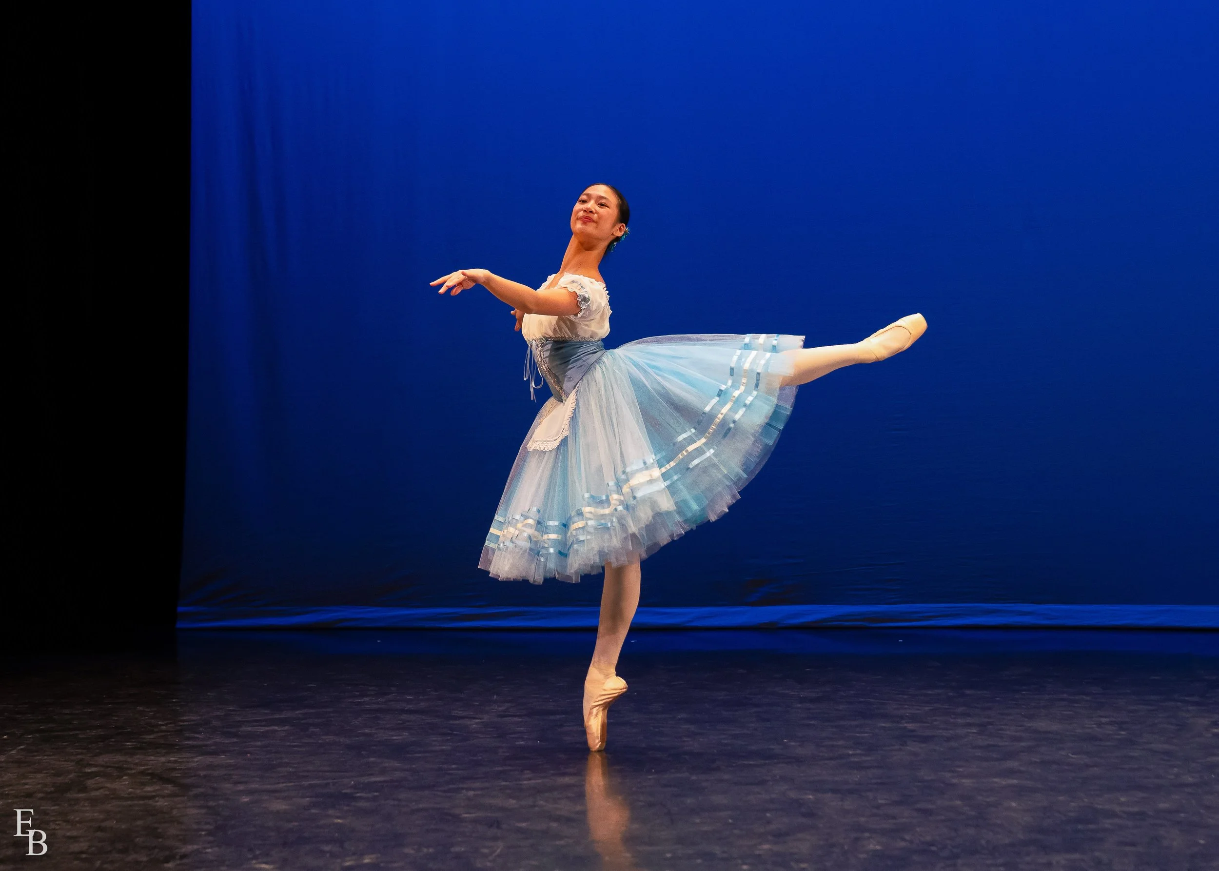 Fiona Giselle Variation_536_KCF3853_edit.jpg