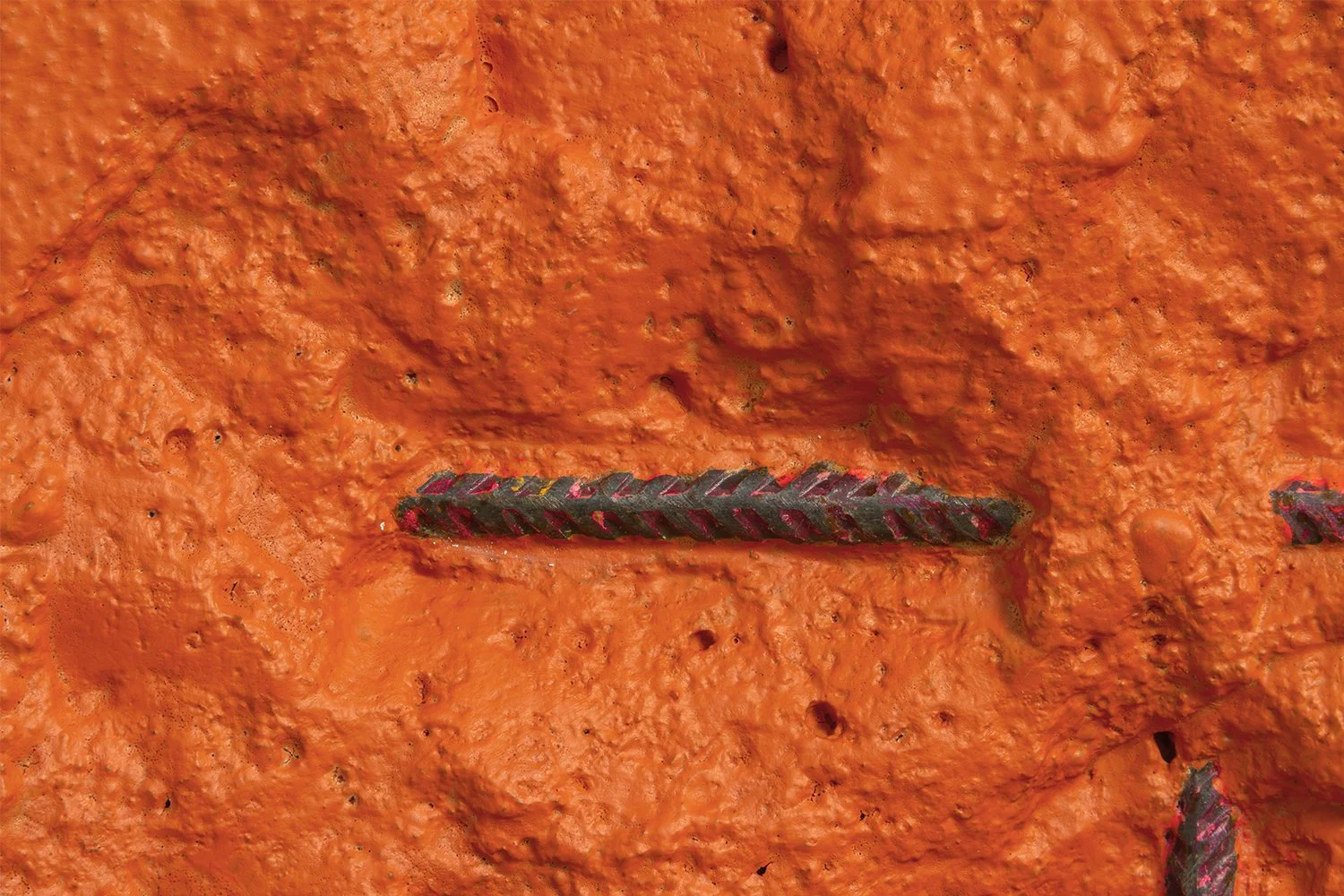 Detriti 2 - Detail 3 - Concrete, iron and paint