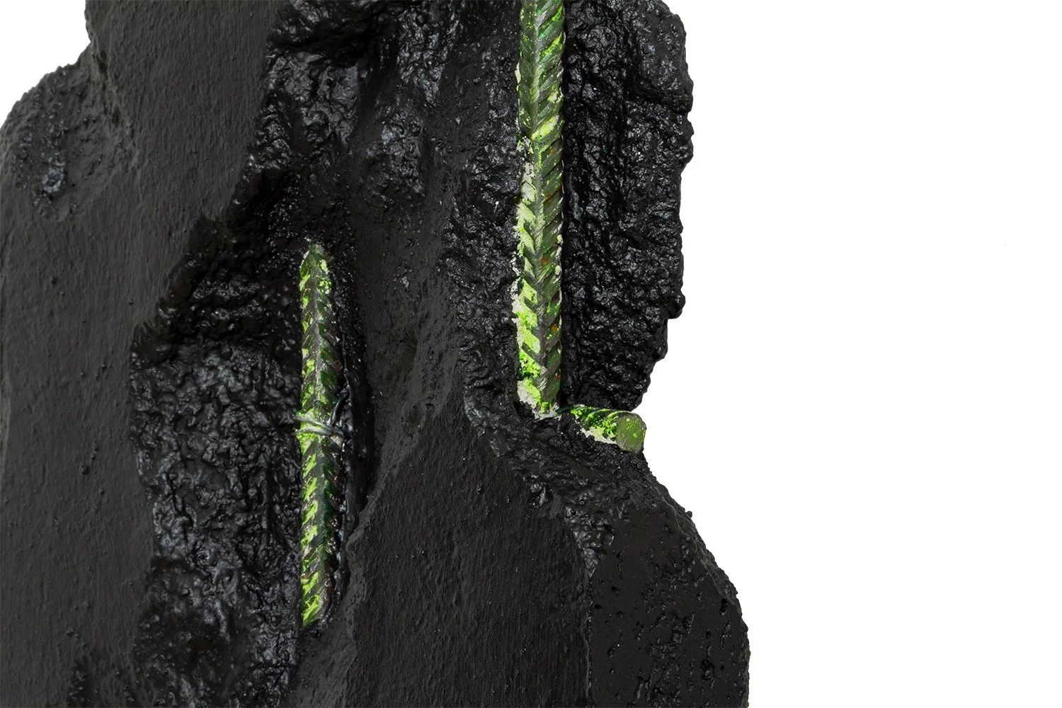 Detriti 1 - Detail 6 - Concrete, iron and paint