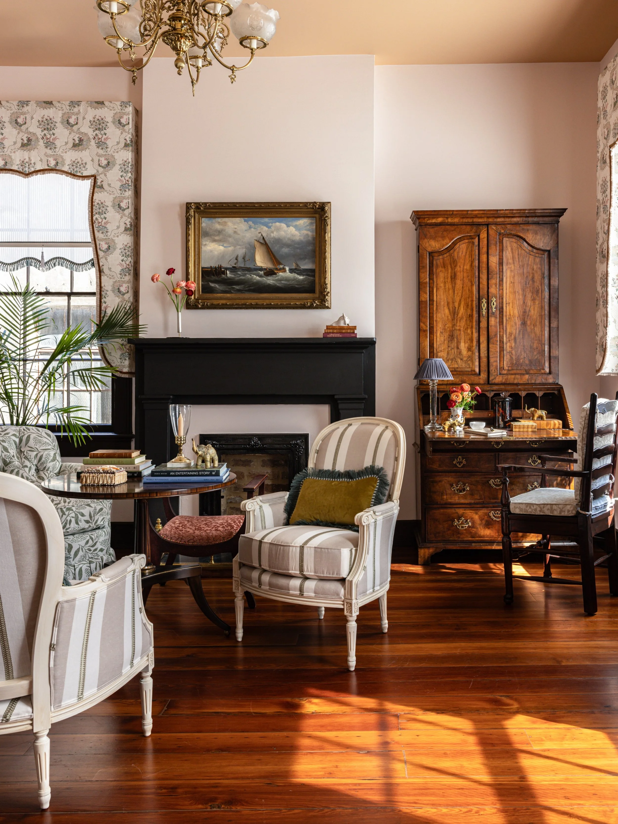 After photographing Stephanie&rsquo;s work for a few years, I LOVED seeing her push the boundaries of her creativity with this one. This year&rsquo;s inspiration house, with its reverence for history, detail, and color is the masterclass we all neede