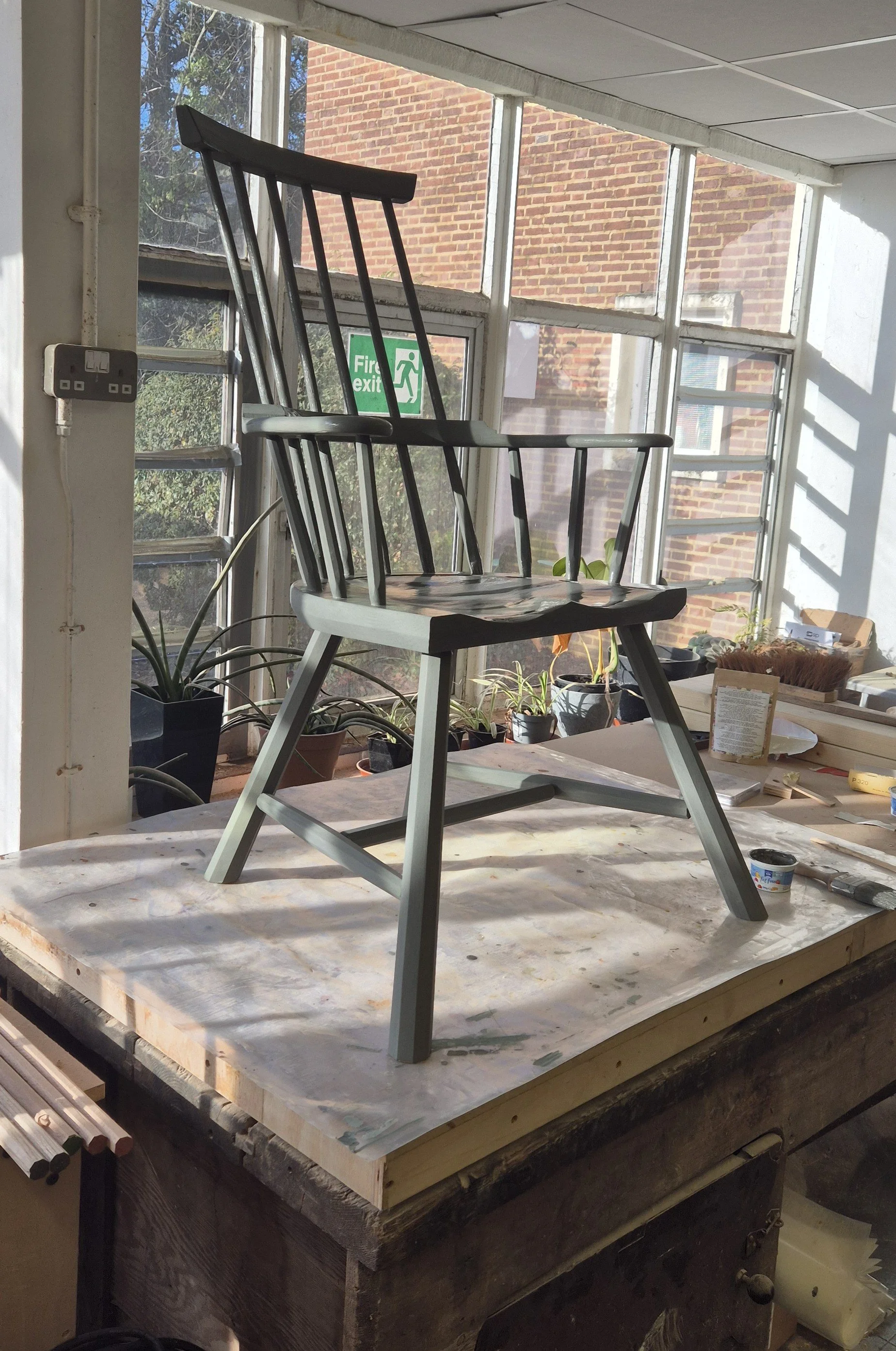 Painting a six stick comb back