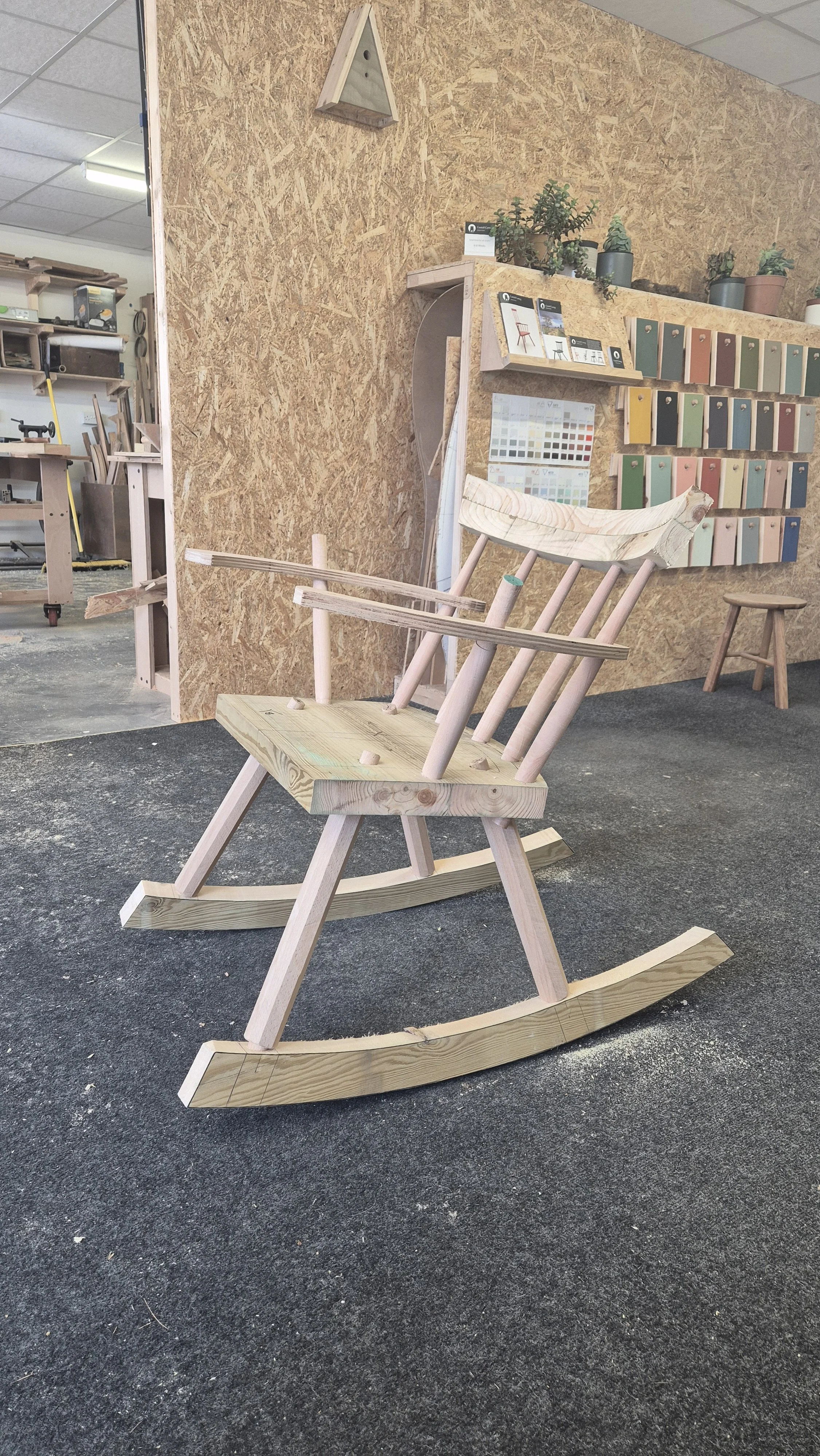 Prototyping a lounge rocking chair
