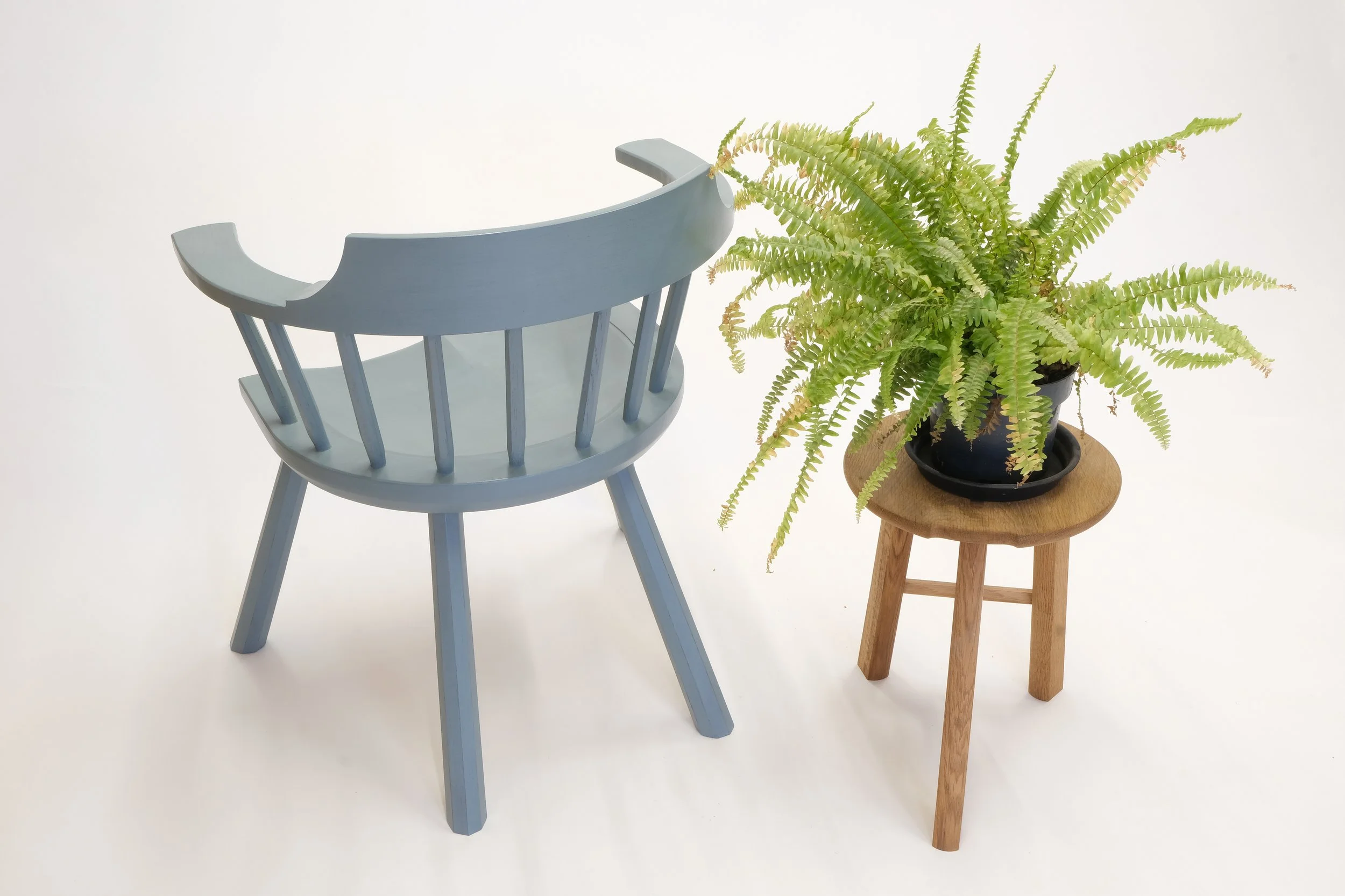 Captains chair Back 2.jpg