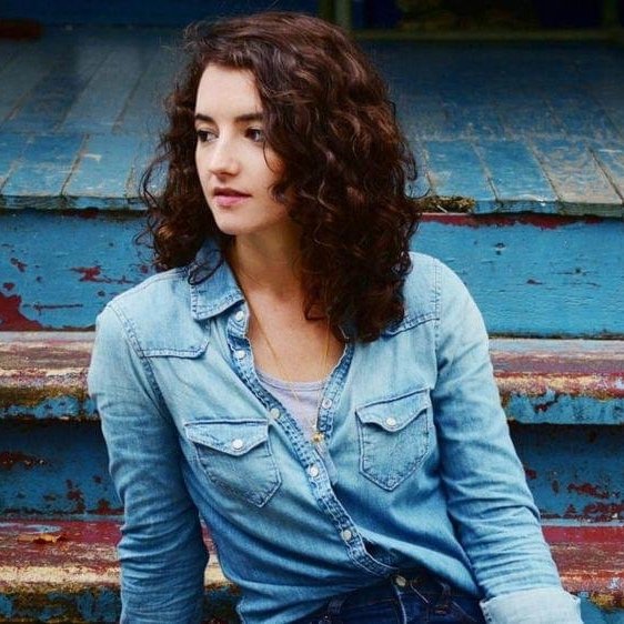 Elmore Magazine - Michaela Anne's "Ease My Mind" Video Premiere