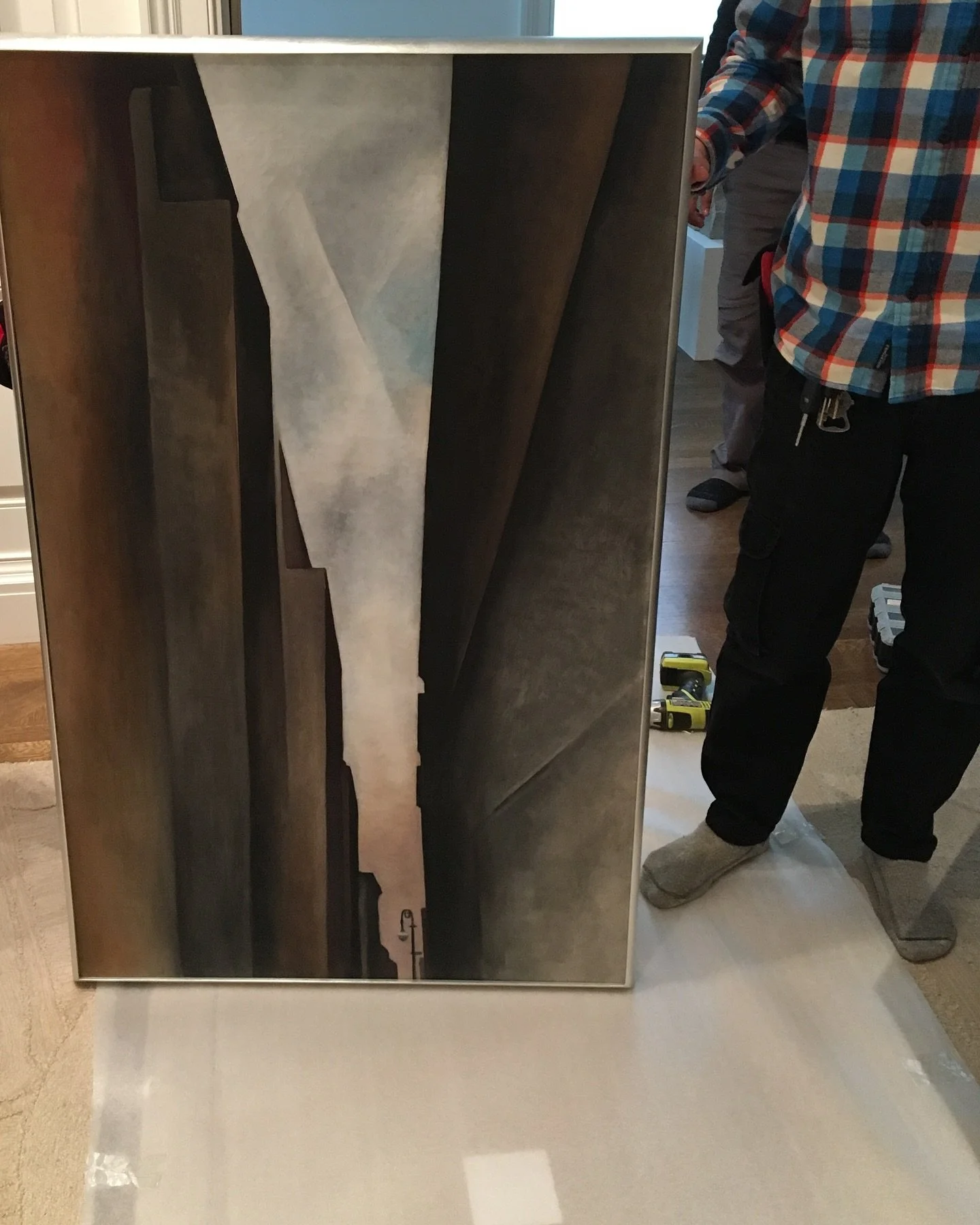 #flashbackfriday to when I bought this STUNNER for my client at auction and installed it in her museum worthy home. 

One can&rsquo;t paint New York as it is, but rather as it is felt. ~Georgia O&rsquo;Keeffe ⭐️✨💫🤩🗽🌃🚖🍎

Georgia O&rsquo;Keeffe
A
