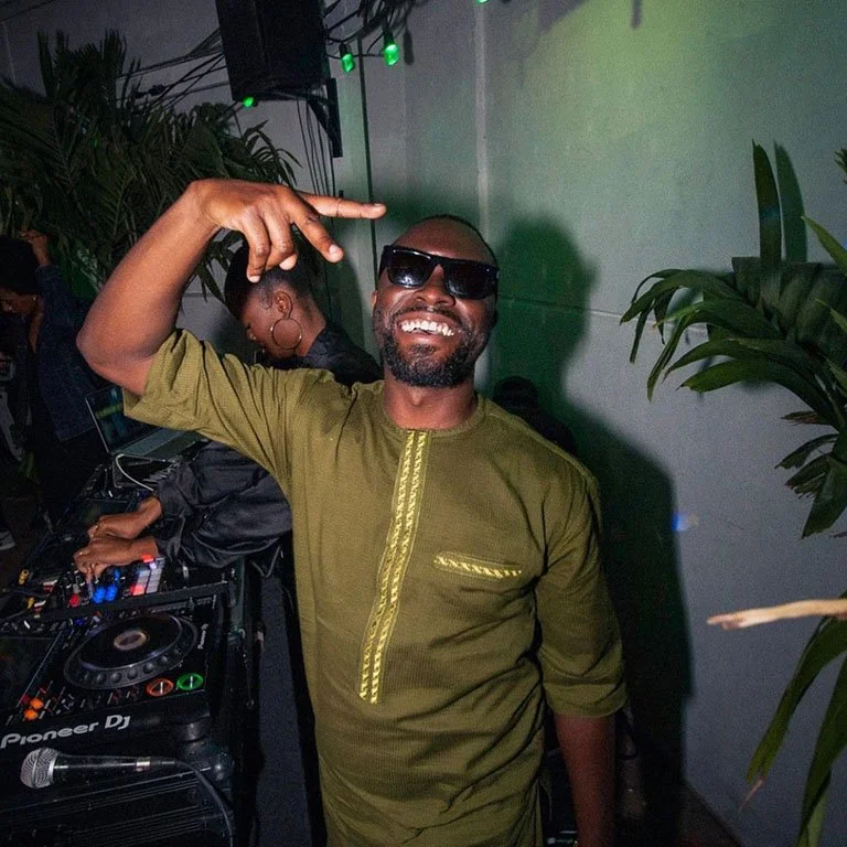 Friday Night w Flygerian