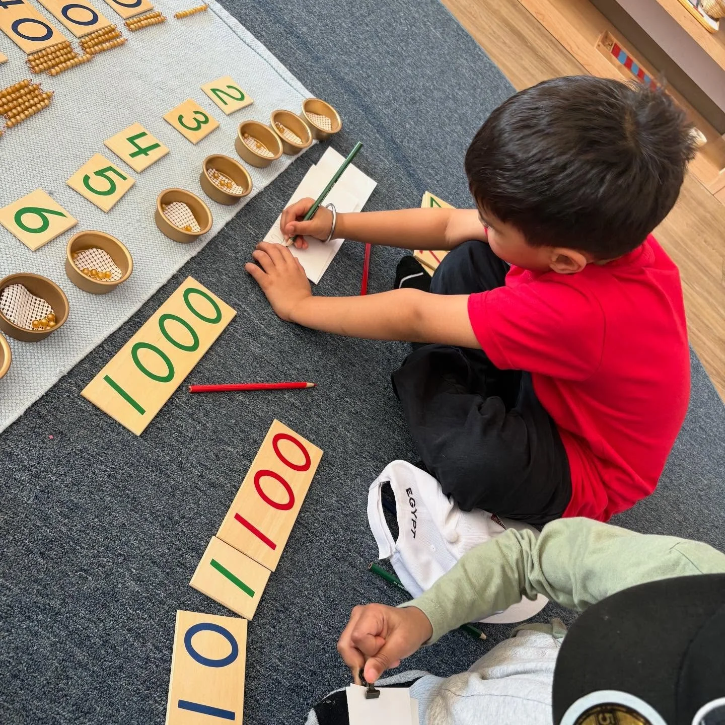 Math from above 🧮✨
A full layout math work invites clarity, order, and concentration.
Our children visualize numbers and relationships in a concrete, meaningful way!
Productive morning here at Valley Montessori Academy!
#montessori #bakersfieldschoo