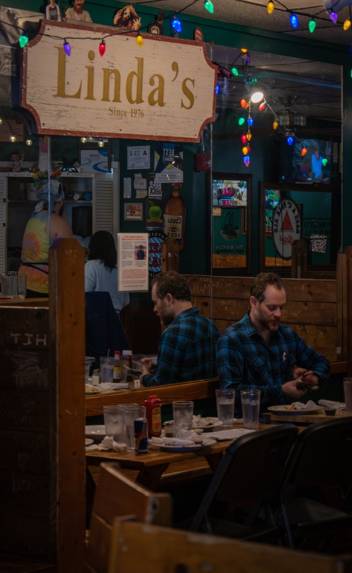 Carini closes the restaurant for the evening on December 10, 2023.
Linda's shut its doors on January 5, 2024. Kim Scott, the daughter of the original owner, Linda Williams, said they learned of the restaurant's closure through reporting from The Da