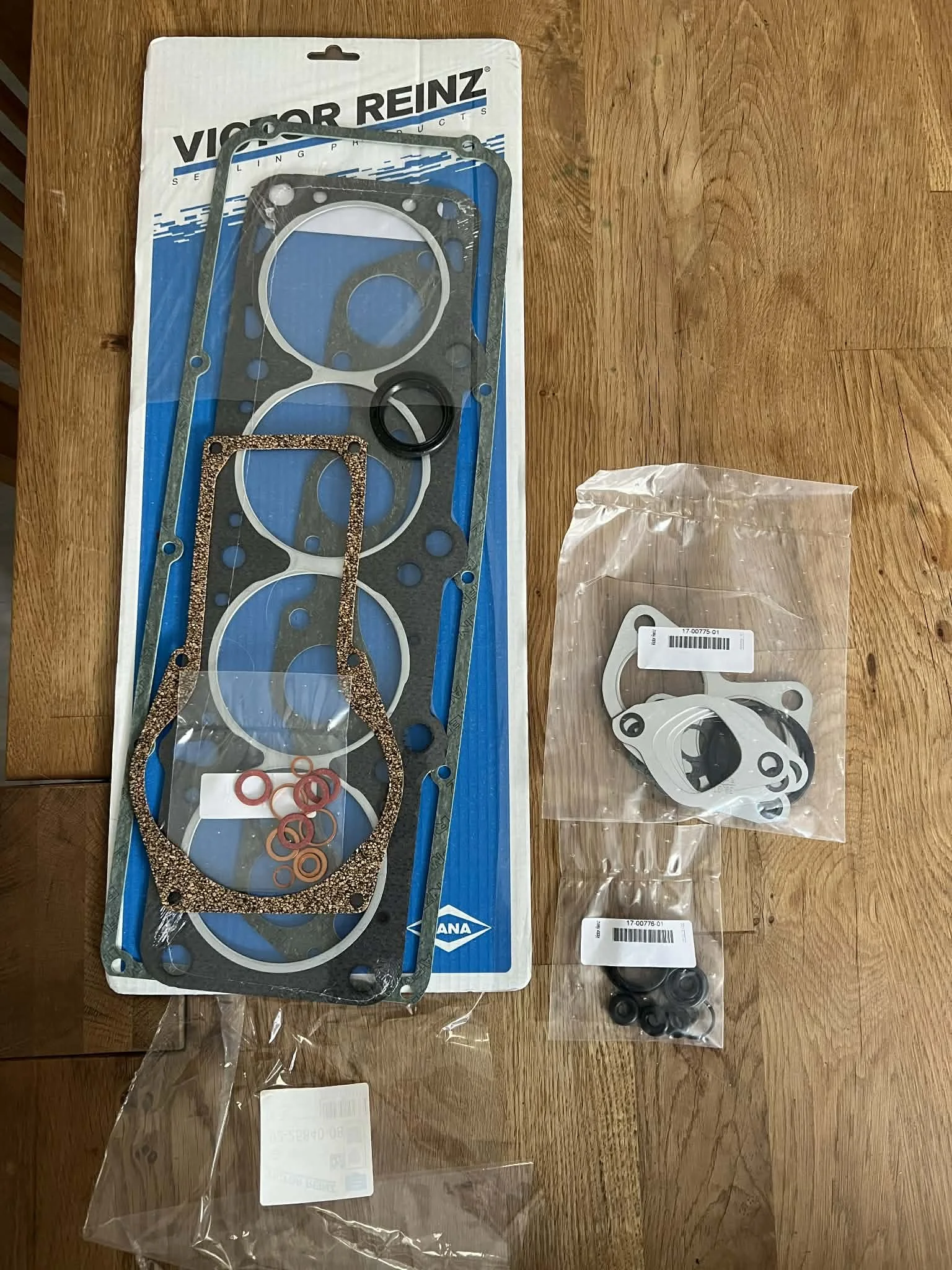 Victor Reinz B230 Top End Gasket Kit - OPENED
