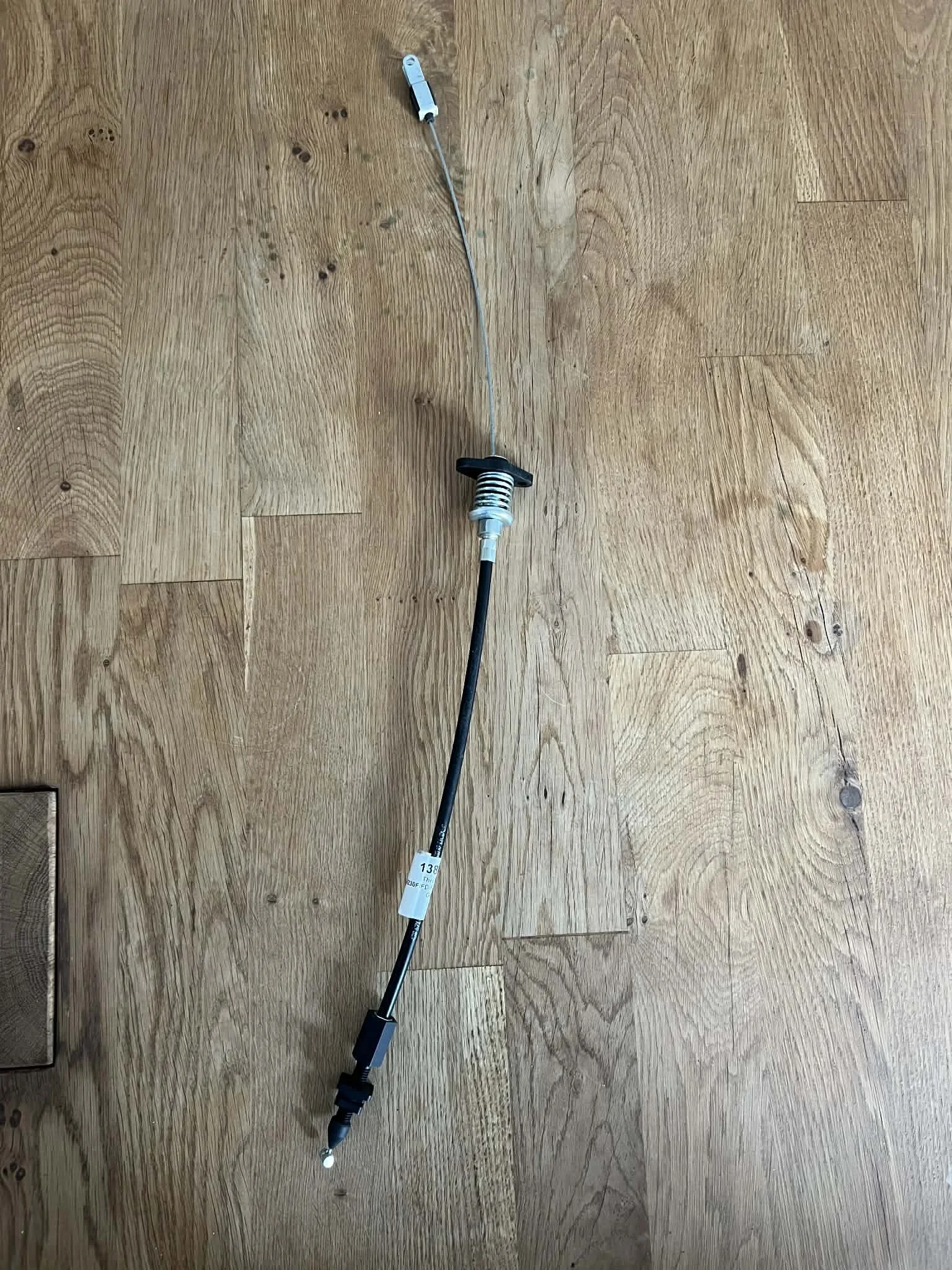 Volvo 240 LH2.4 Throttle Cable - LHD