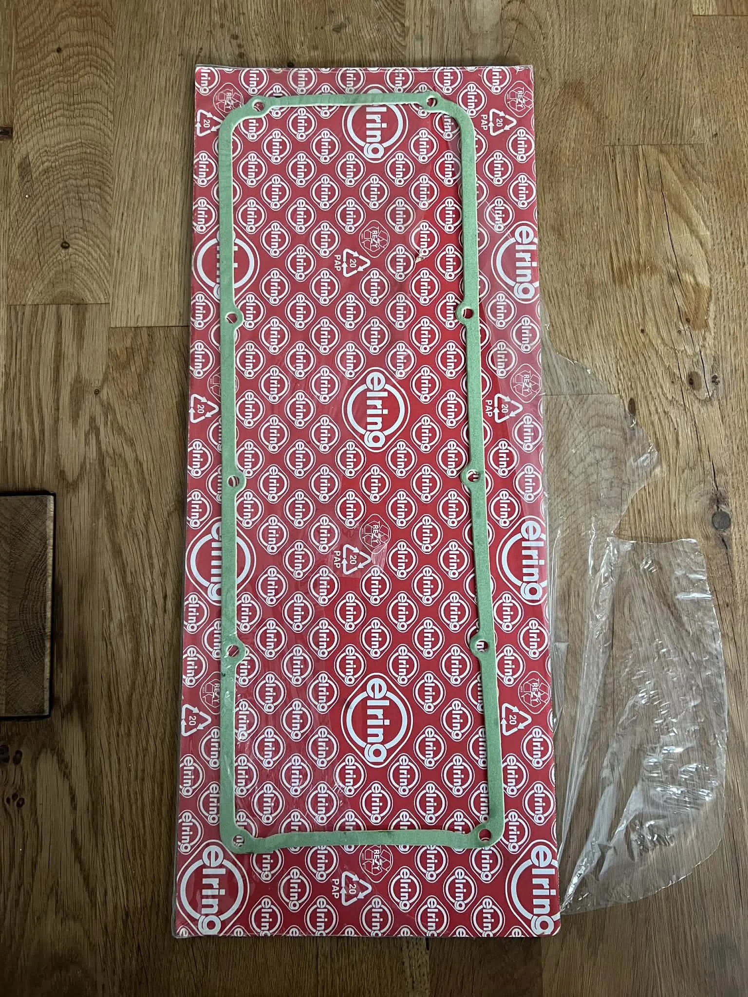 Elring B230 Rocker Cover Gasket - OPENED