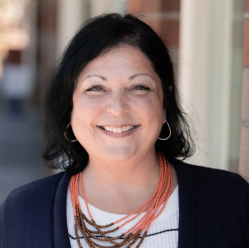 2022_Defelice_Color4x6_300dpi (1).jpg