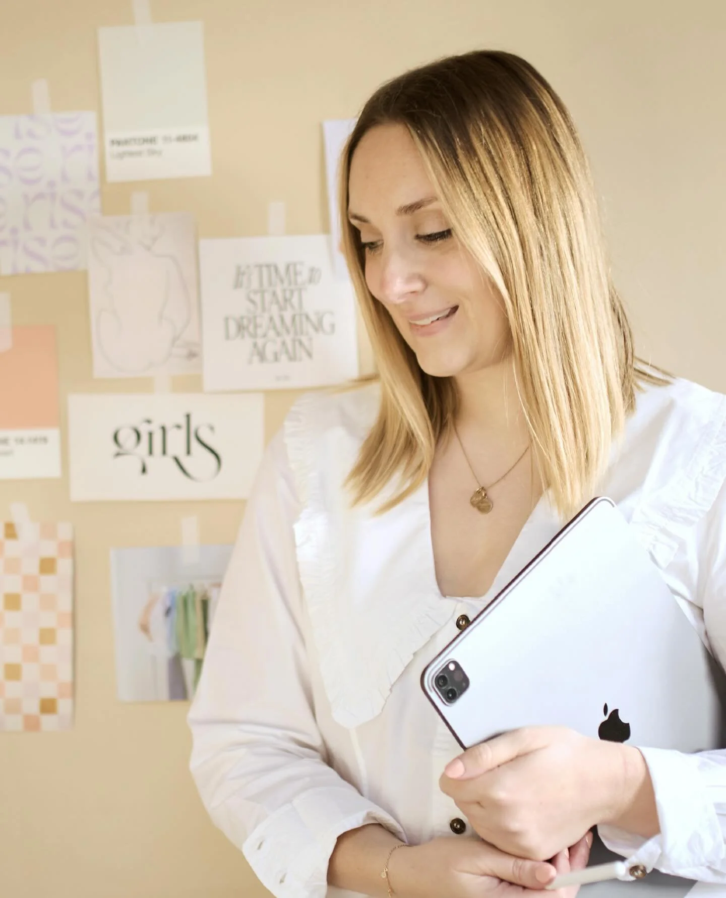 Hi I'm Cat, the face behind Stephenson Design 👋🏼

Running a business is hard enough&hellip; your branding shouldn&rsquo;t be the thing holding you back.

A lot of the people I work with come to me feeling a bit all over the place &mdash; like their