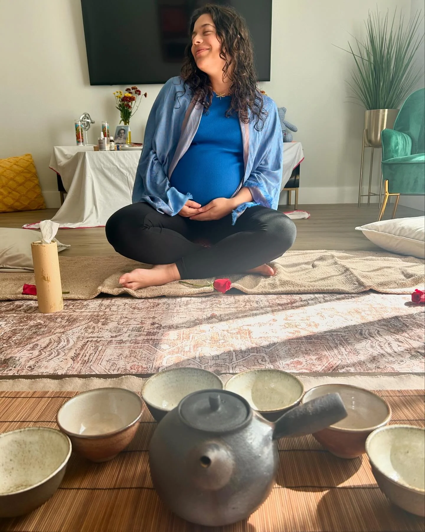 A beautiful weekend spent in Tarpon Springs&mdash; serving tea to an amazing group of women on retreat. So grateful to do this work and be surrounded by so much joy (and Greek food 😛). ✨💛