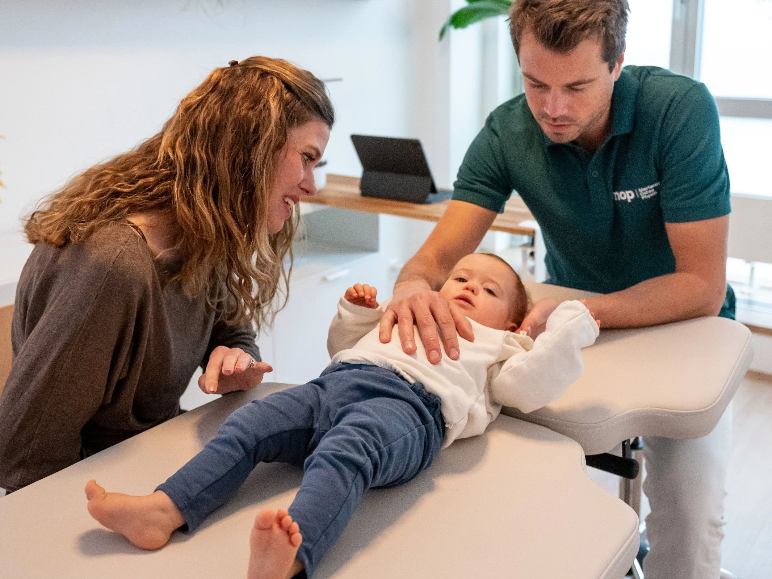 Ostéopathie pédiatrique douce pour nourrisson au Centre MOP à Lausanne