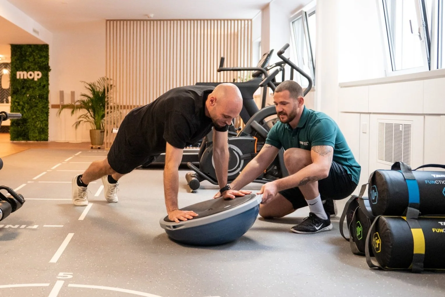 Rééducation de l'épaule en physiothérapie au Centre MOP à Lausanne