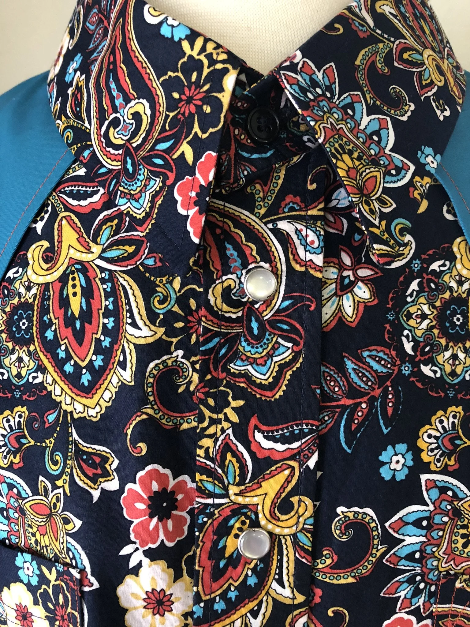 Custom Pear Snap Western Shirt Detail