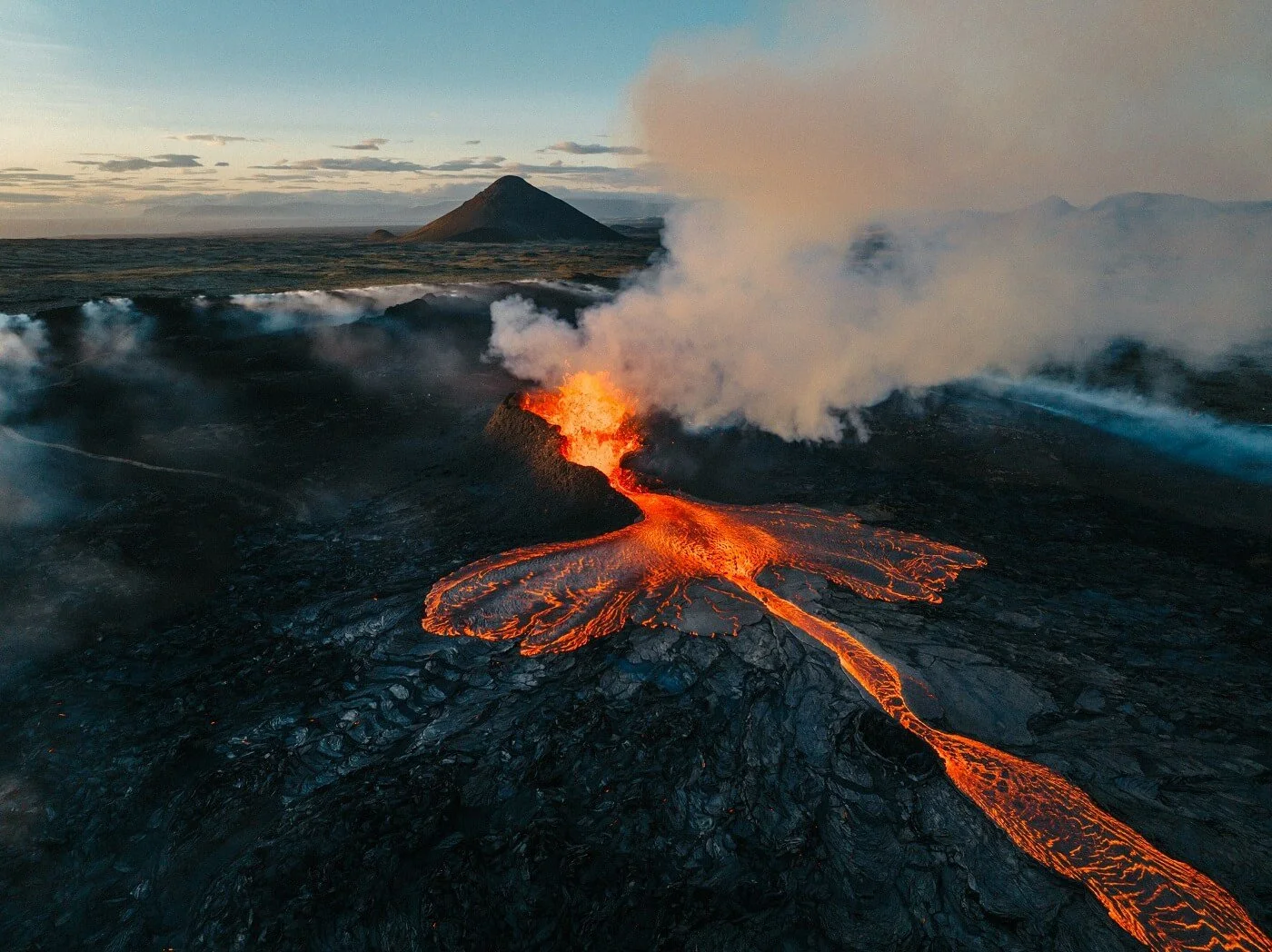 Volcano Flight From Reykjavík - With an Airplane - Mýflug Air