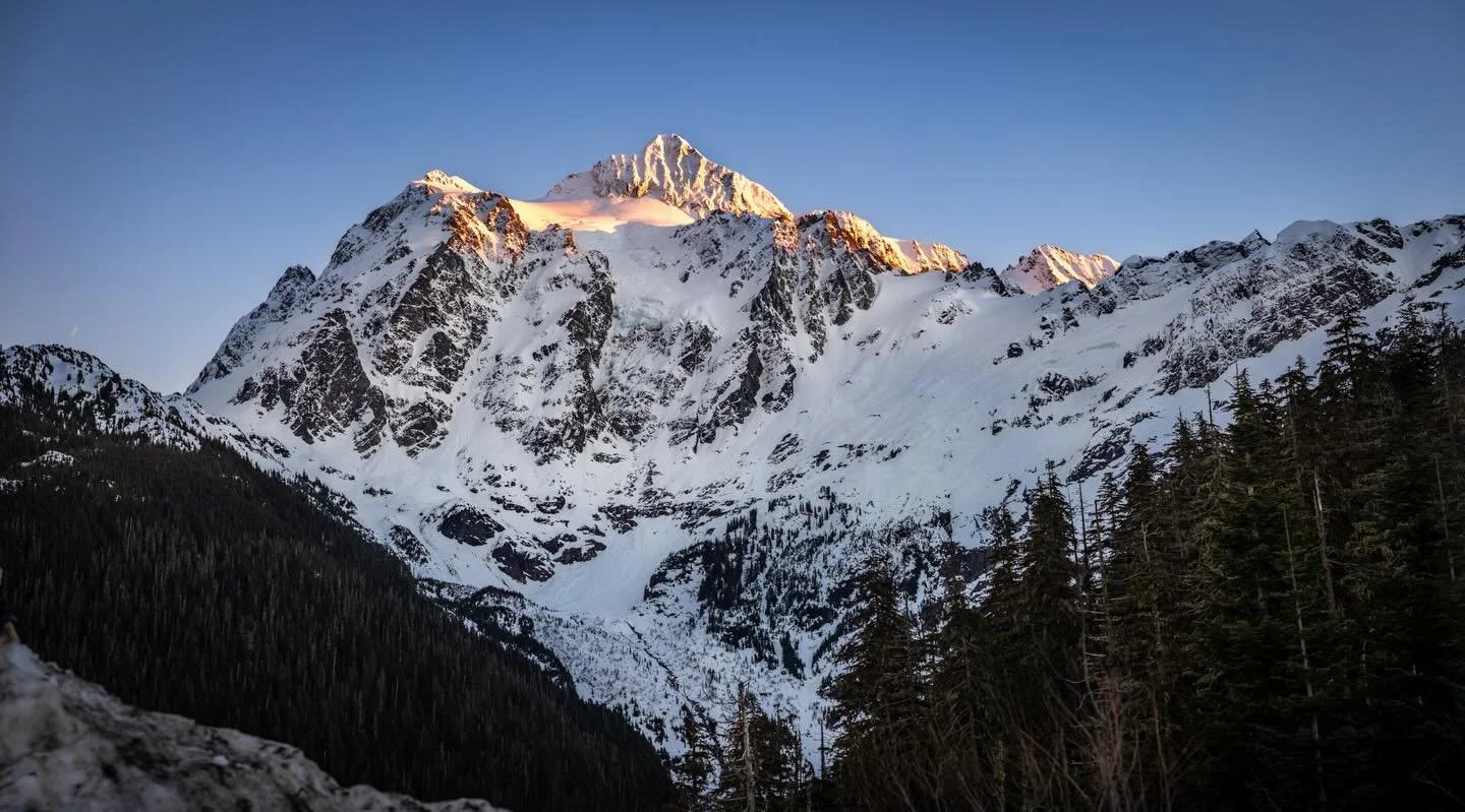 Imagine saying &ldquo;I do&rdquo; at the top of a chairlift, then shredding down the mountain as newlyweds. Mt. Baker elopements hit different&mdash;fresh powder, alpine views, and the most epic first run of your marriage. Who says you need a traditi