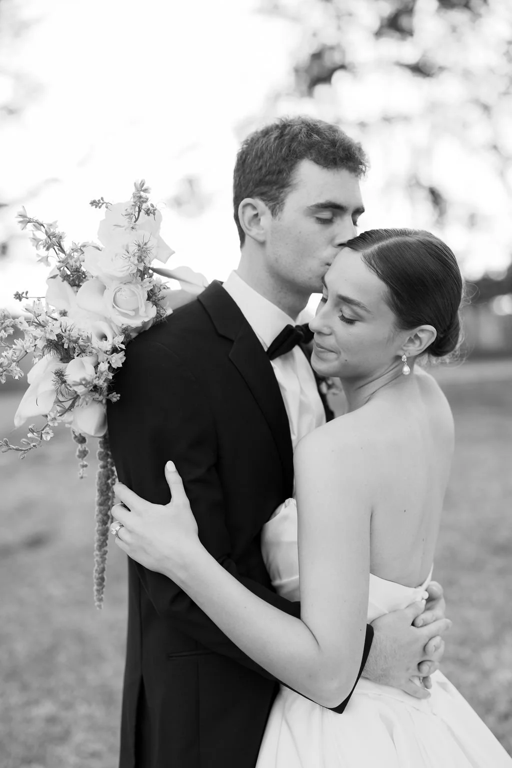 Wedding day pictures at River Road Venue