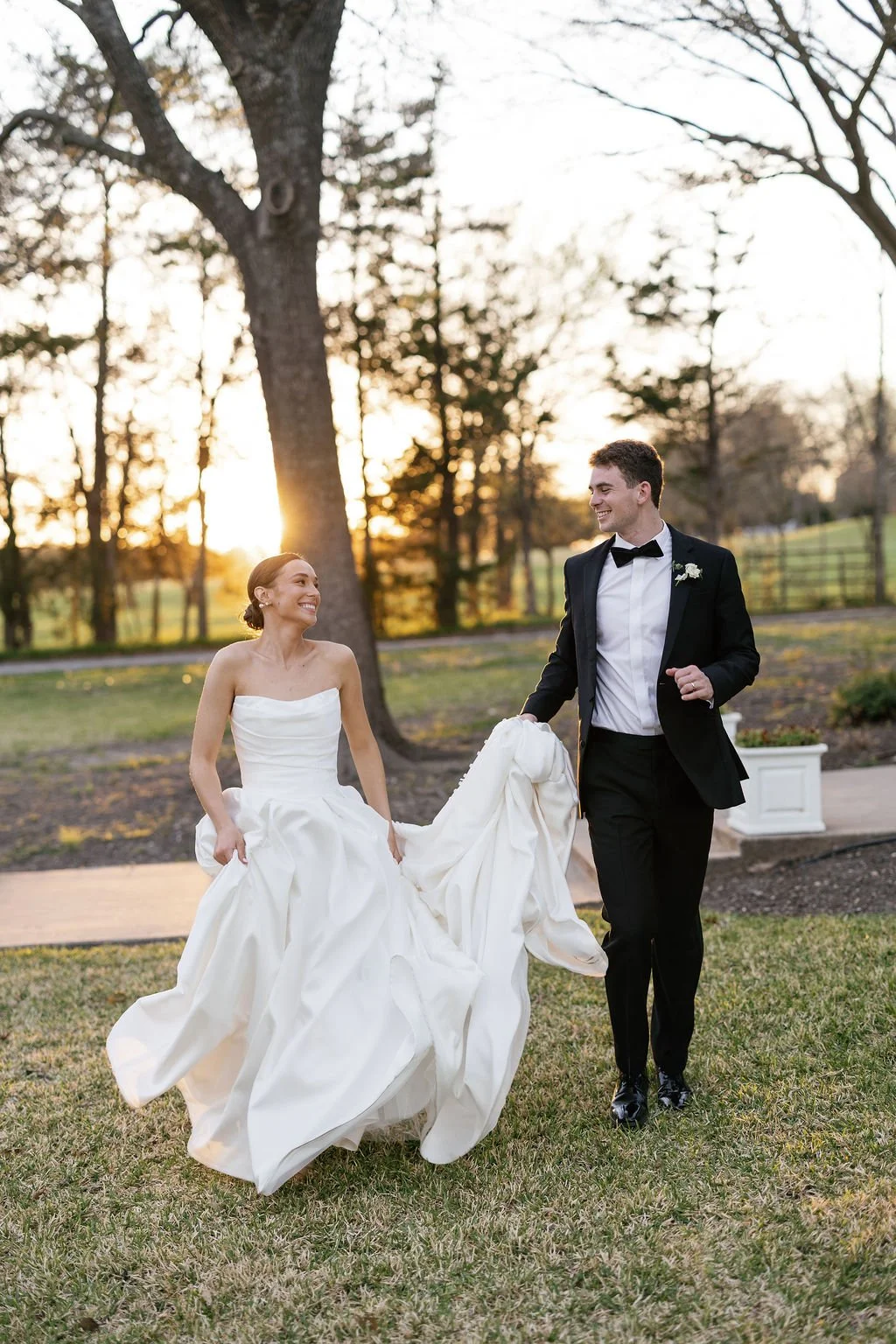 river-road-venue-wedding-anna-texas-wedding-florist-haute-poppies-floral-ashlyn-photo-co-33.jpg
