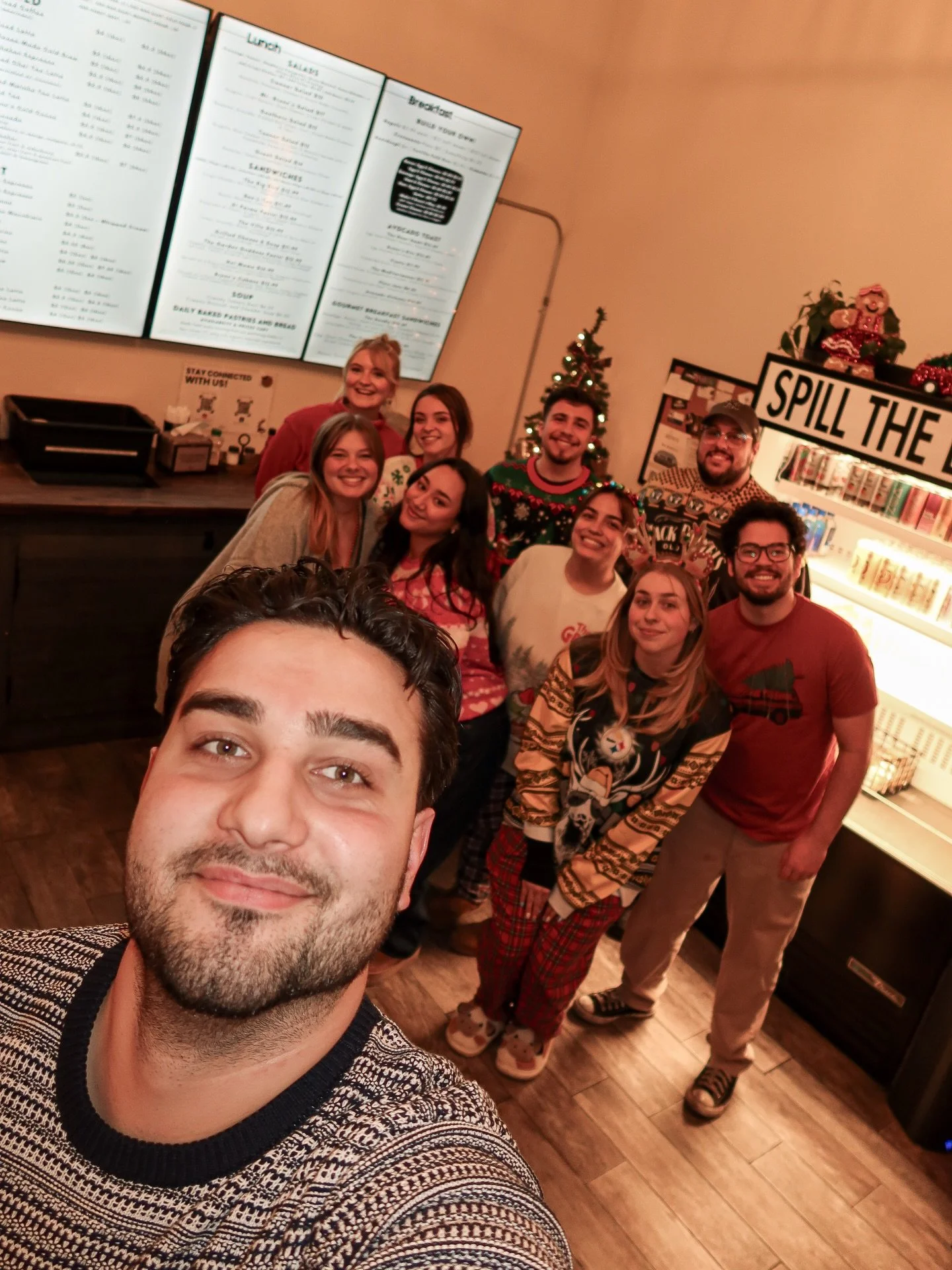 From the Bruno&rsquo;s fam to yours &mdash;
Merry Christmas 🎄🤍