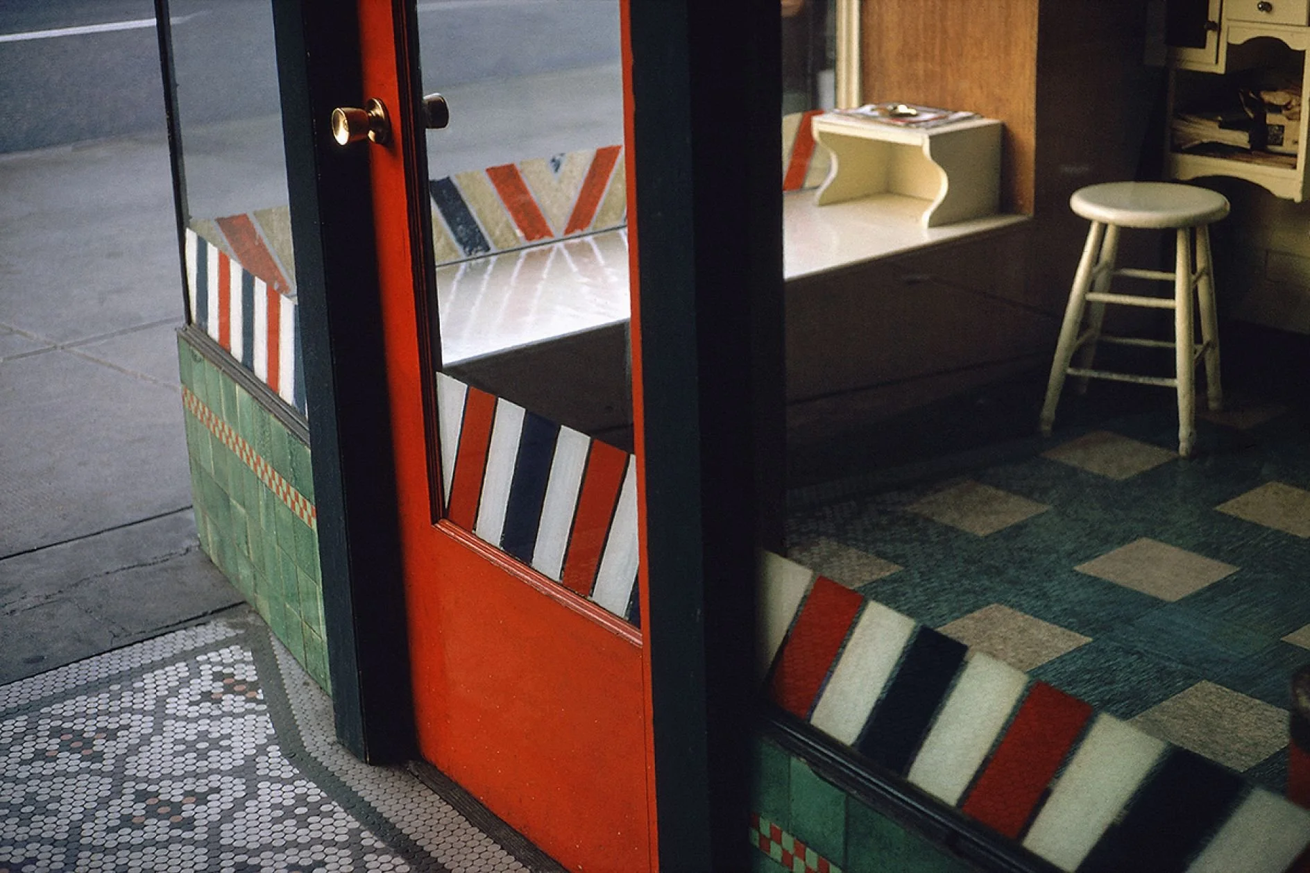 Fred Herzog, Empty Barber Shop, Mission Projects Focus