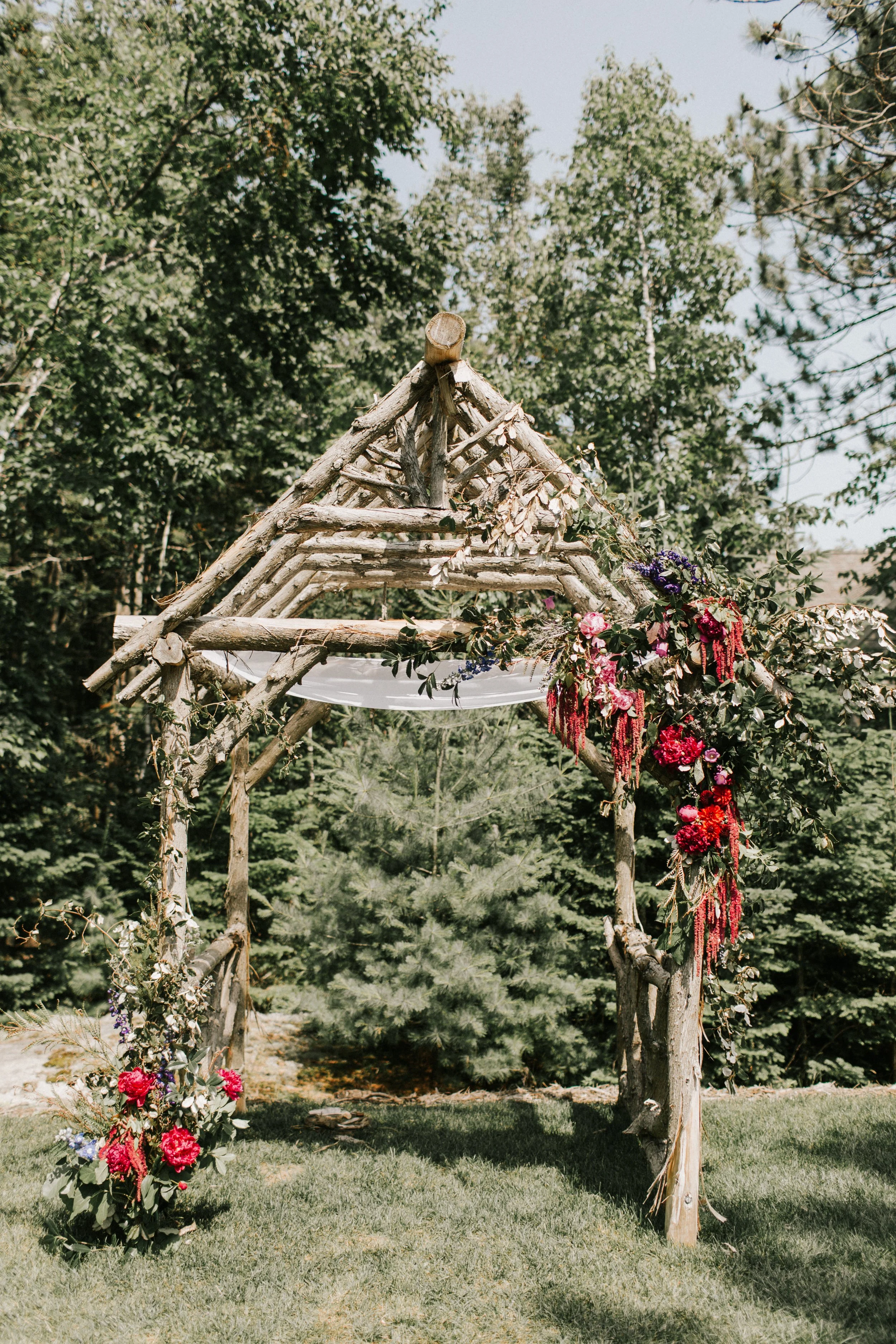 AFA Rentals Hidden Pond Wedding in Maine 12.jpg