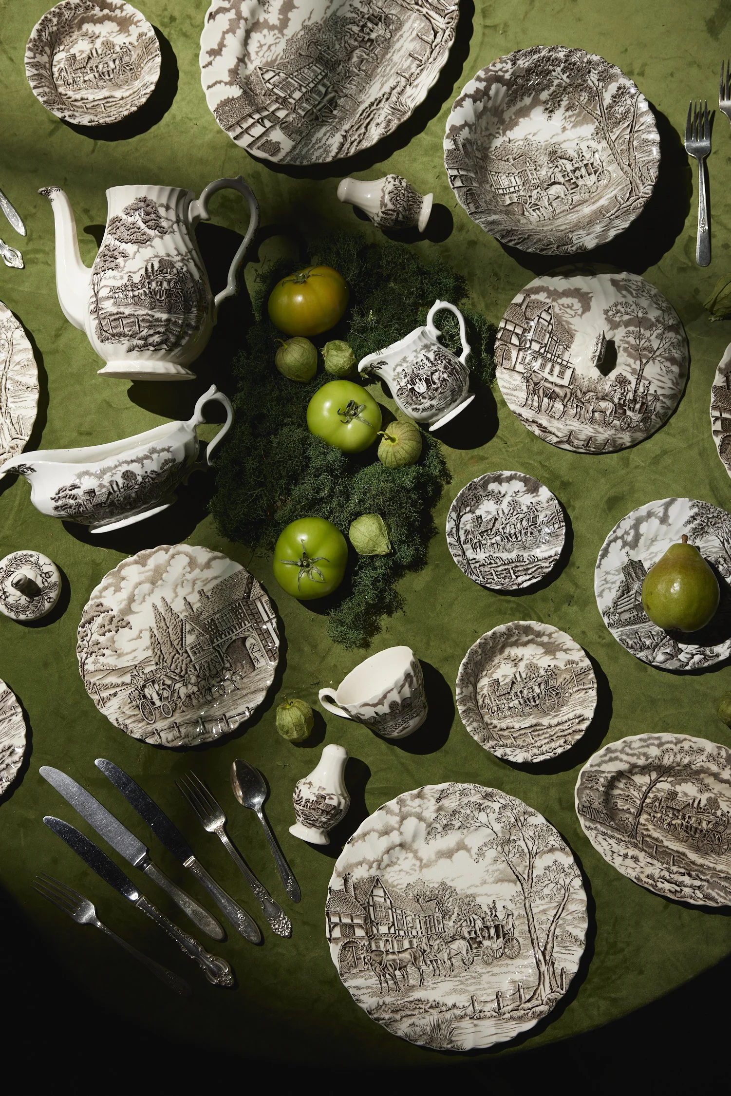 Vintage tabletop rentals from AFA Rentals.