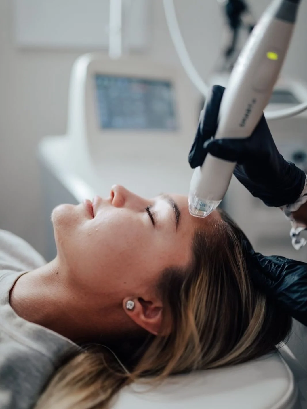 Skin tightening isn&rsquo;t one-size-fits-all &mdash; and that&rsquo;s the beauty of it 🤍

Two of our go-to treatments for firmer, smoother skin work differently, but both focus on one thing: collagen stimulation.

✨ Microneedling + Radiofrequency
T