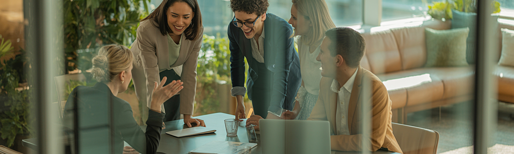 office employees collaborating