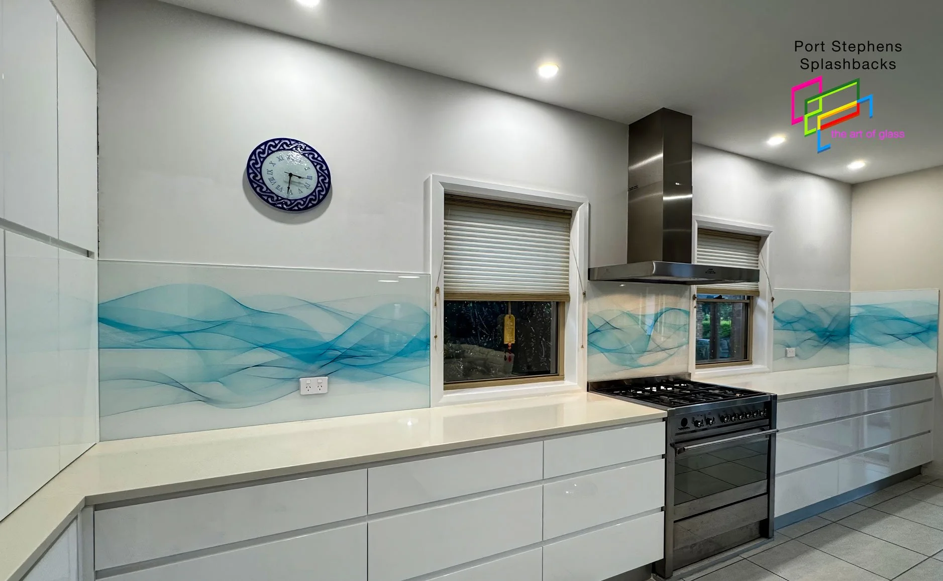 Blue smoke wave splashback - vector art