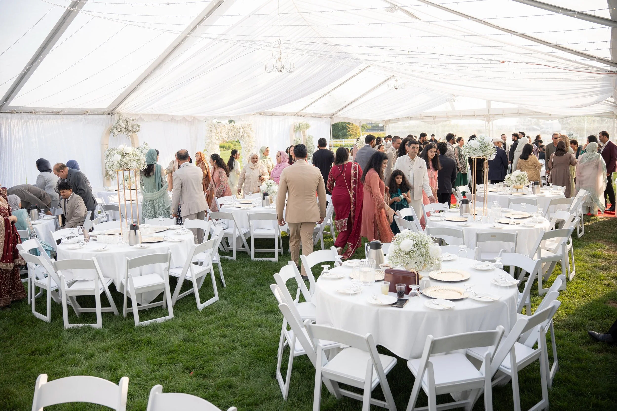Beautiful outdoor setting with the perfect scenic backdrop for a Walima ceremony at The Gables 🤍

The venue offers a versatile indoor and outdoor space, making it the perfect venue for all kinds of events, no matter the weather.

We are taking booki