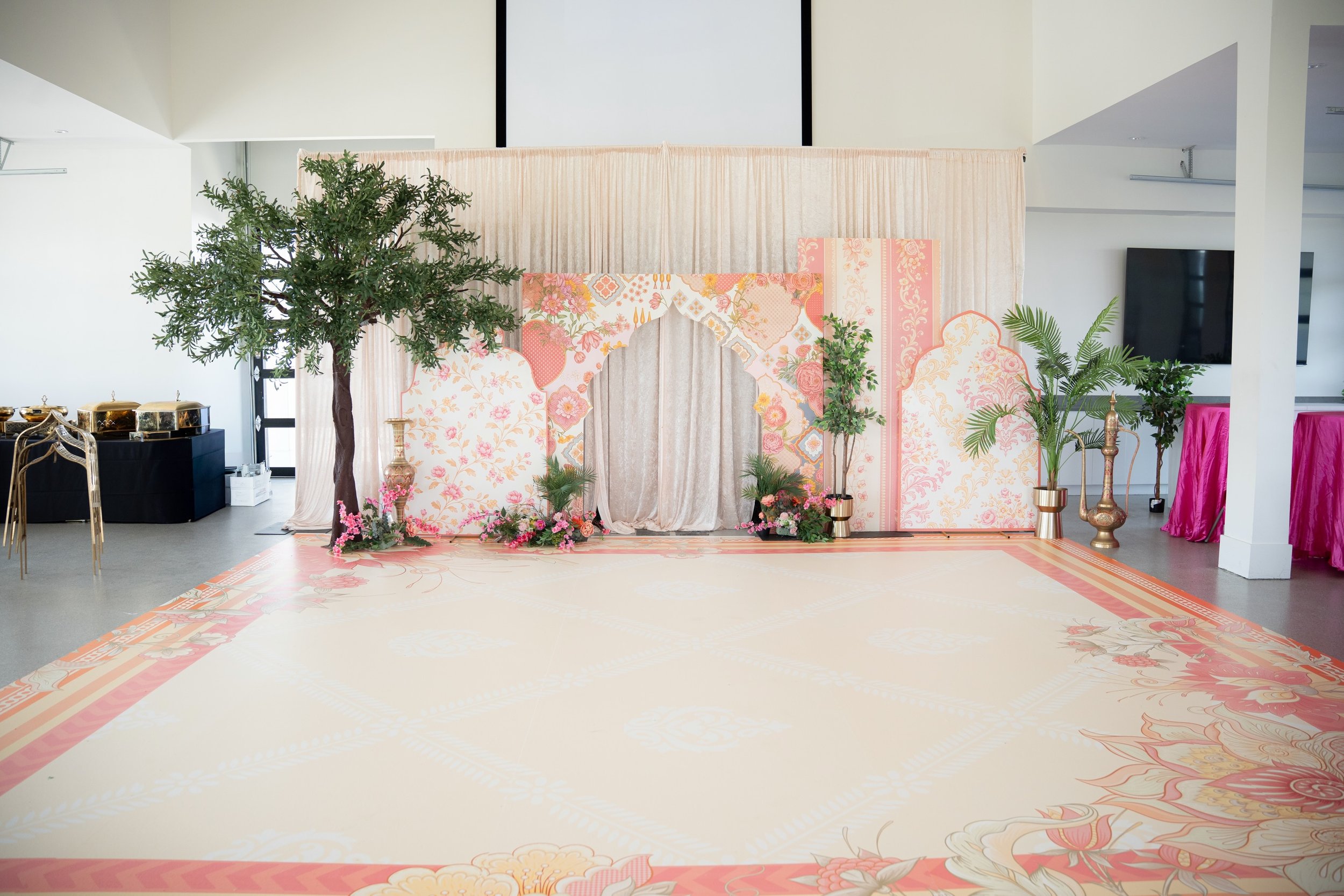 Set against the natural beauty of The Gables&rsquo; farm landscape, this Jaggo celebration blended colorful Punjabi traditions with a warm countryside atmosphere🩷

We are taking bookings for 2026/2027. For inquiries and reservations, please contact 