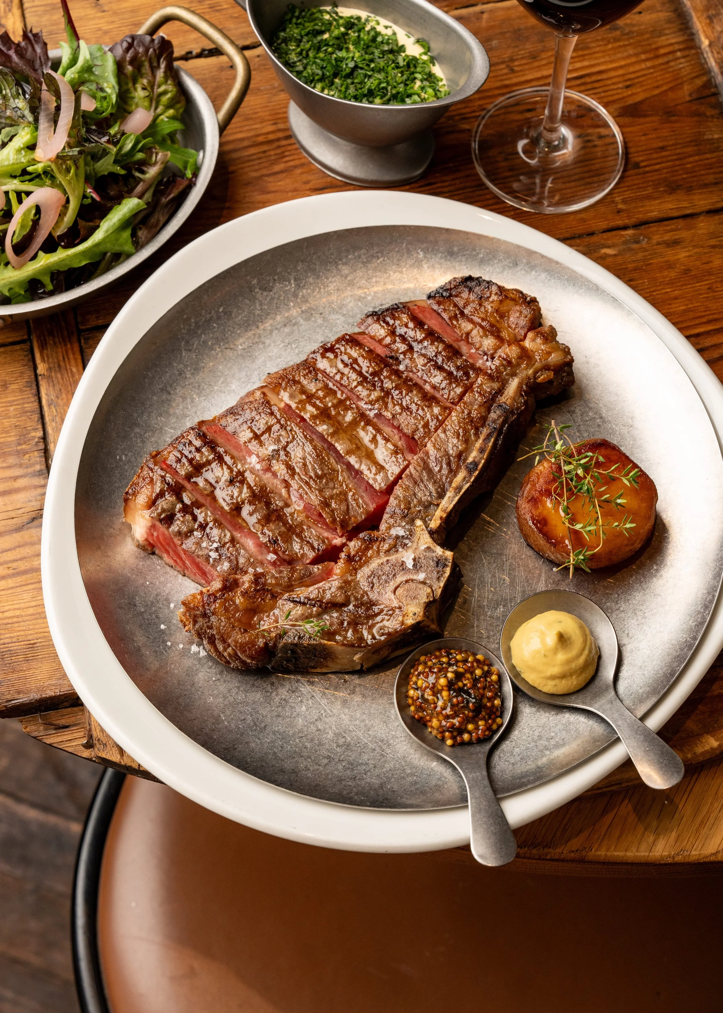 Butcher’s cut steak, pomme fondant, béarnaise &amp; green salad