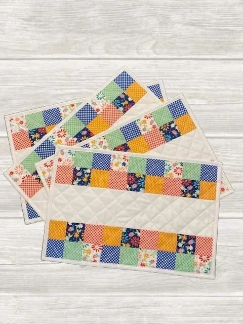 Set of 4 Placemats - Raspberry Summer fabric