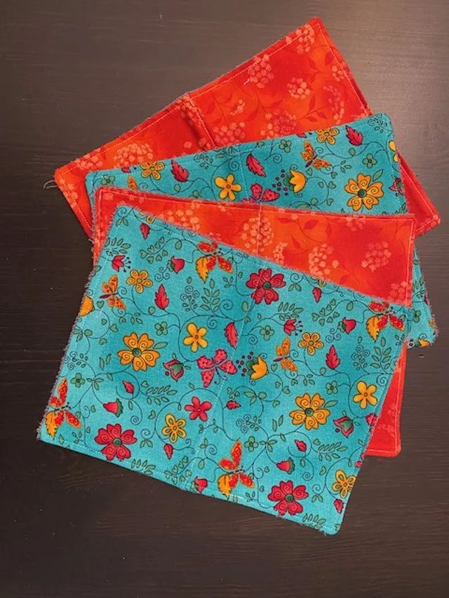 Dark Orange/Green Flowers