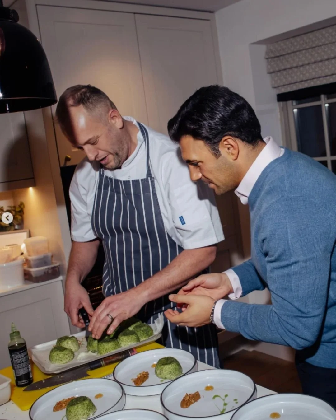 🎄🍽️Taking it back to December&hellip;⠀
⠀
We had the pleasure of creating a bespoke, 5-star dinner for @vickypattison and her husband, @ercan_ram  in their beautiful home.⠀
⠀
Nights like this are a reminder of why we do what we do, turning a private