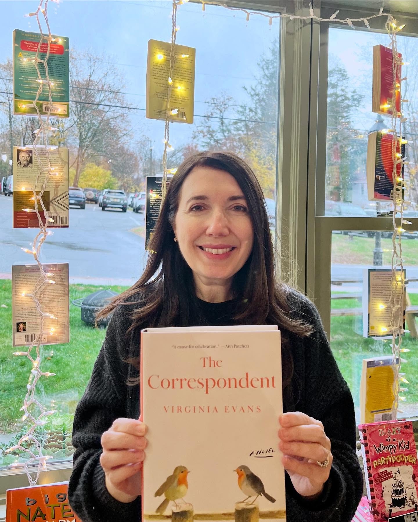 Looking for a book to read over Thanksgiving? I can&rsquo;t recommend this one enough. 💌 

I read 𝘛𝘩𝘦 𝘊𝘰𝘳𝘳𝘦𝘴𝘱𝘰𝘯𝘥𝘦𝘯𝘵 in one sitting &mdash; it&rsquo;s told entirely through letters, and somehow feels both deeply intimate and universal
