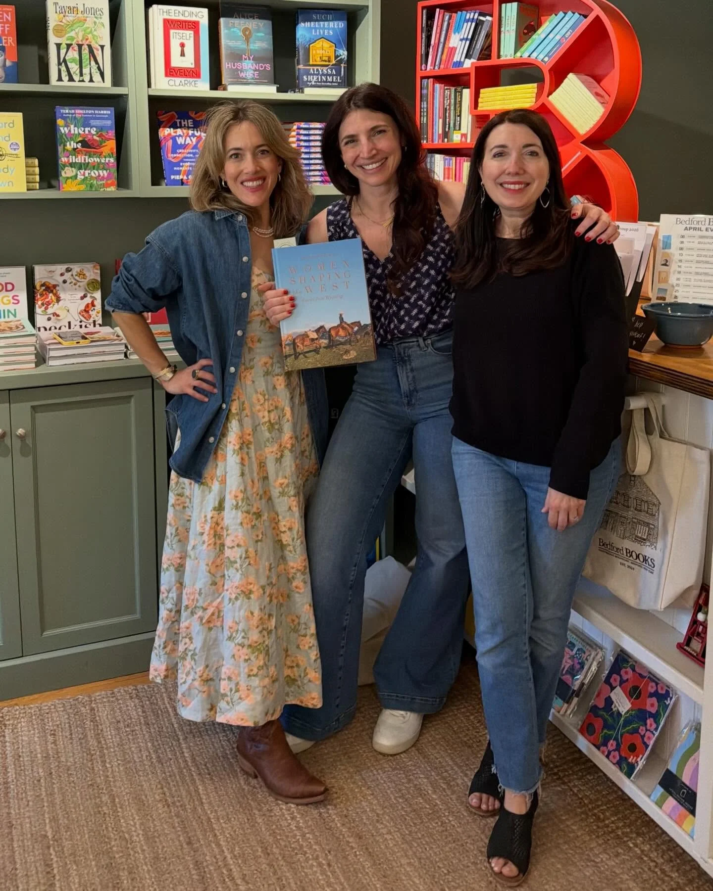 Such a full circle moment 💛

On Saturday, we hosted a meet &amp; greet for Lindsay Linton Buk&rsquo;s beautiful new coffee table book, 𝘞𝘰𝘮𝘦𝘯 𝘚𝘩𝘢𝘱𝘪𝘯𝘨 𝘵𝘩𝘦 𝘞𝘦𝘴𝘵&mdash;and it meant so much to celebrate her at @bedfordbooks_ because Li