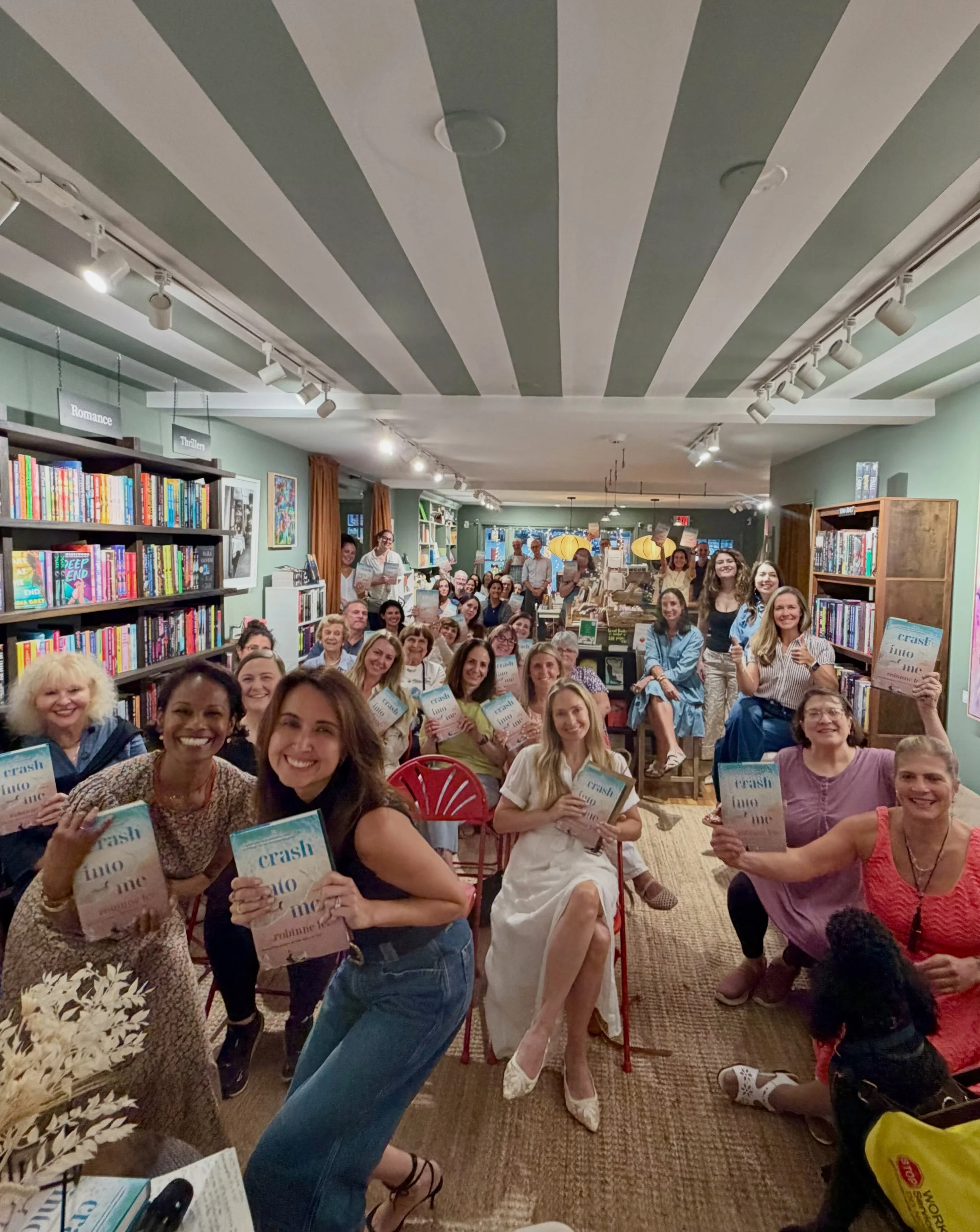 What a night. 💛📚

It was so special to celebrate pub day with Robinne Lee and her beautiful new novel, 𝘊𝘳𝘢𝘴𝘩 𝘐𝘯𝘵𝘰 𝘔𝘦. A huge thank you to Michele Ruiz for leading such a warm, thoughtful conversation, and to everyone who came out. It was