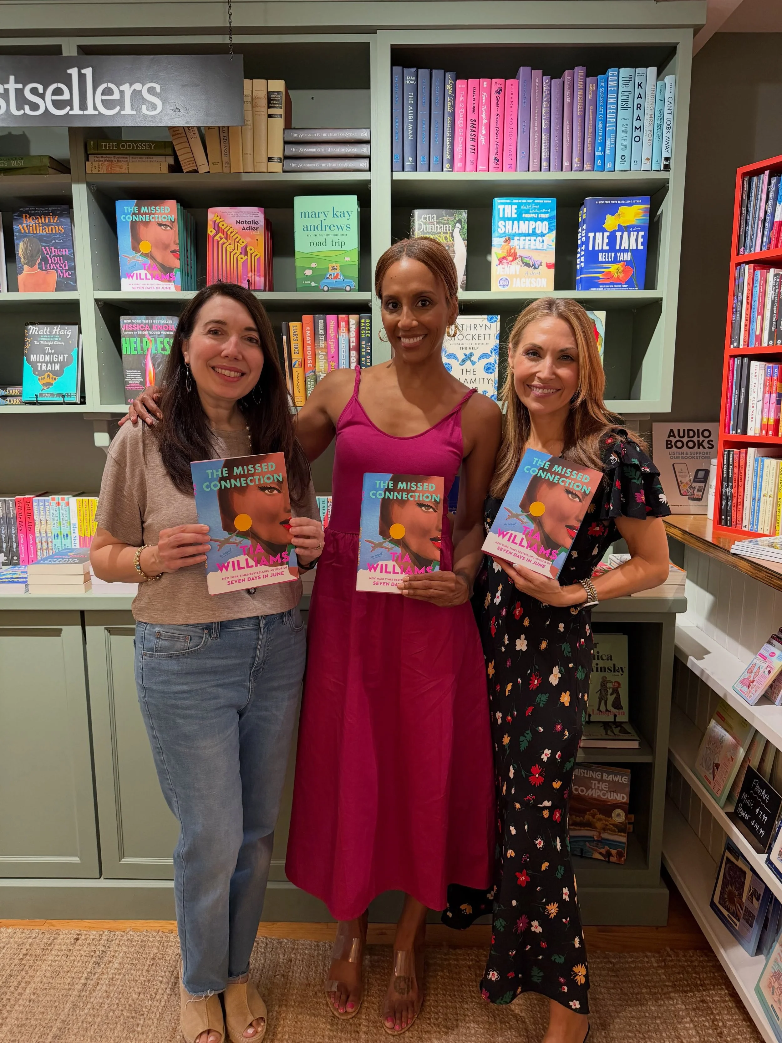 What a fun night celebrating Tia Williams and her fabulous new novel, The Missed Connection! 💕📚

We were lucky to have our dear friend Lori Bergamotto lead a thoughtful (and hilarious!) conversation with Tia. Lori shared that she actually started h