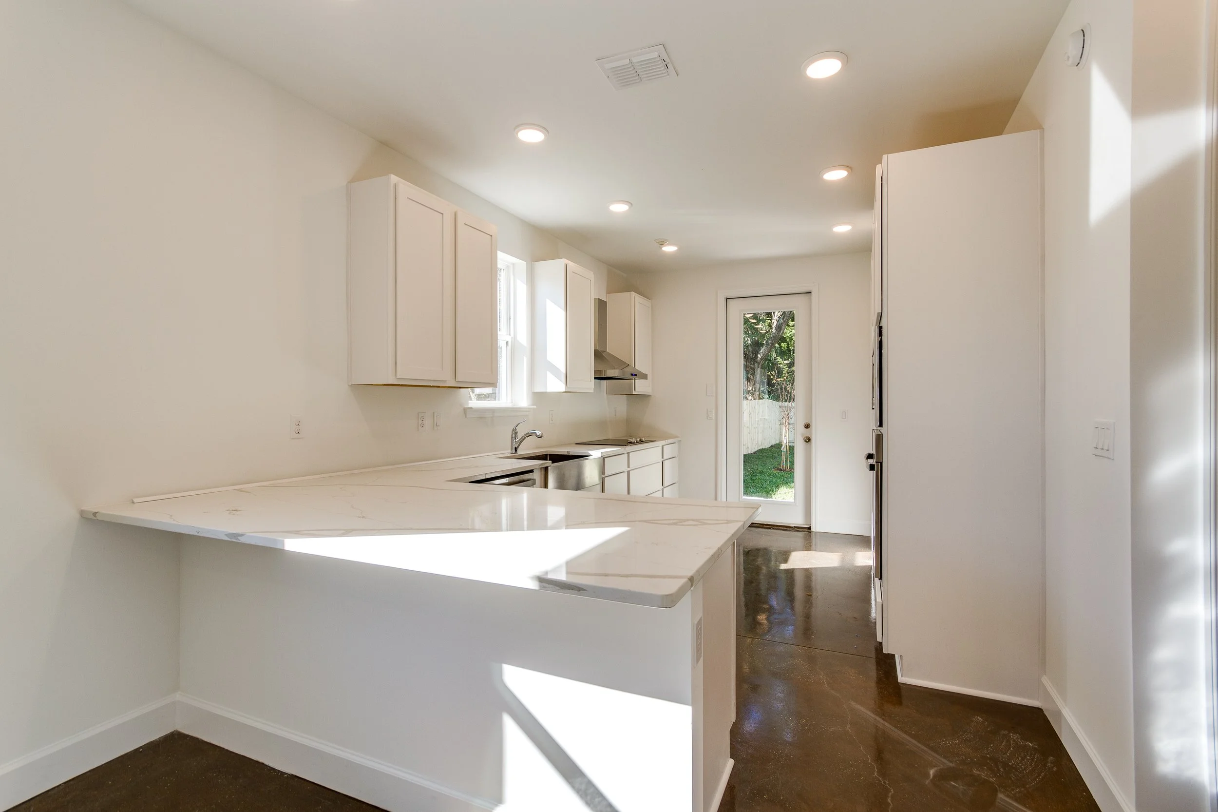 20201215 1420 Walnut St012LARGE.jpg