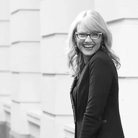 Georgia Murch from Can We Talk sharing her 5-star Google Review for Studio DuMór’s exceptional creative production, photography, and video services.