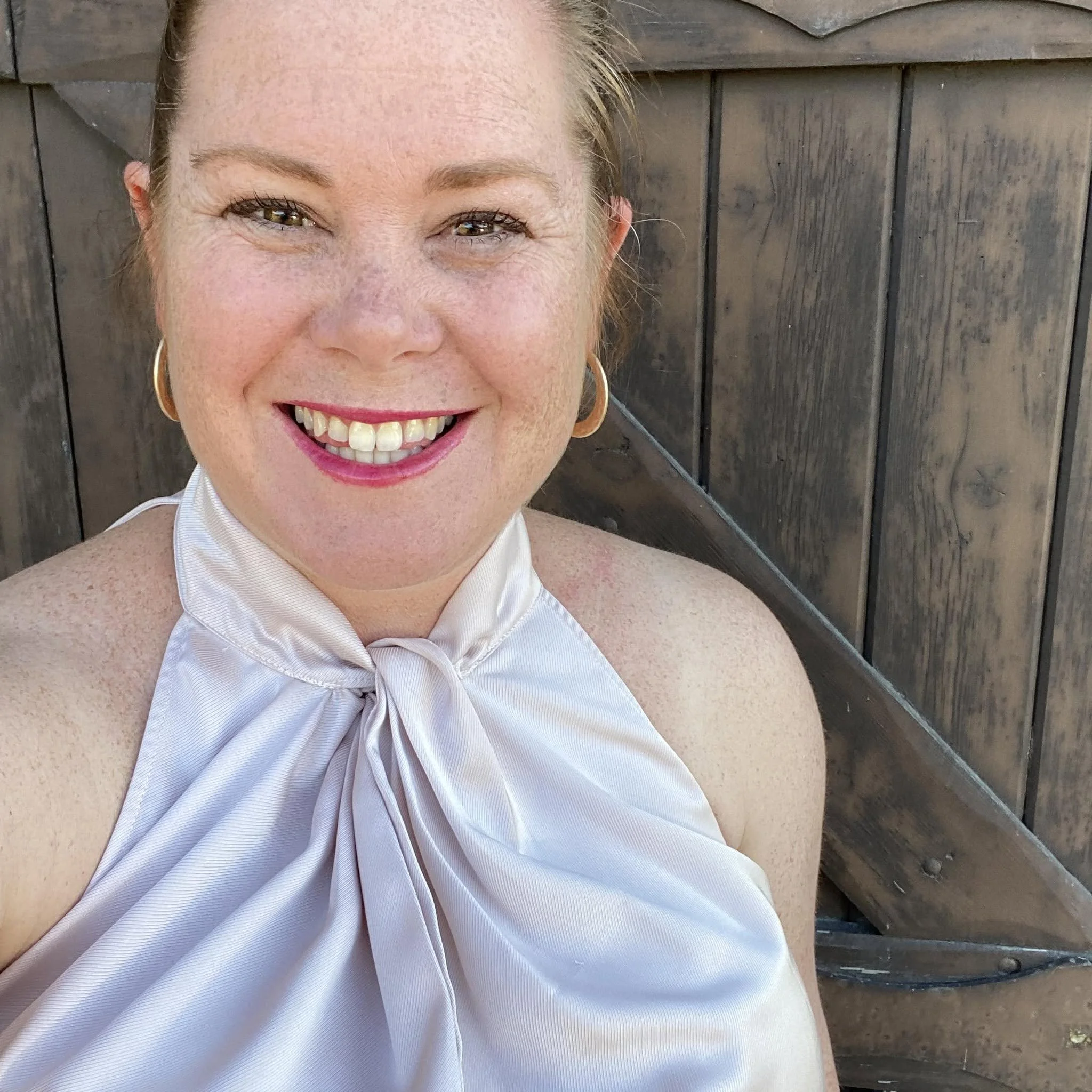 julia selfie- host of confidence collective.jpg