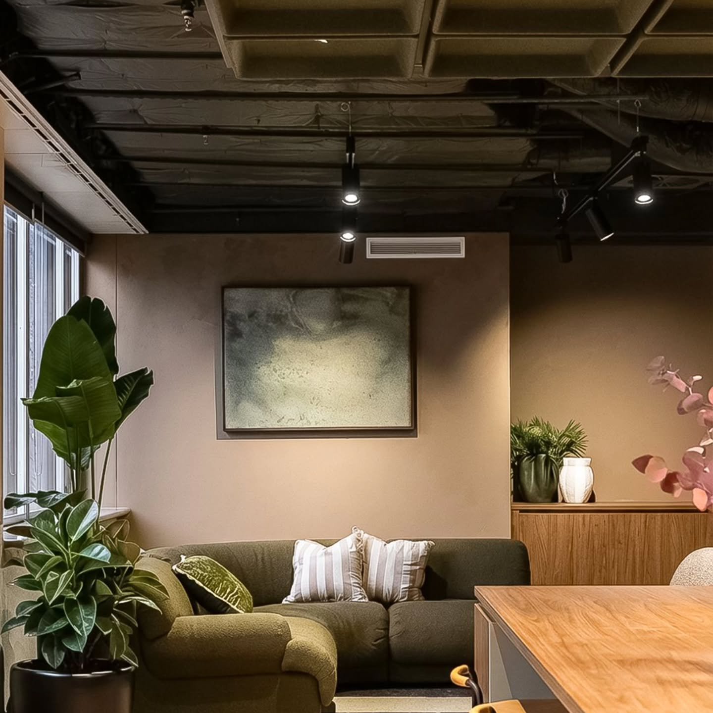 Brilliant NEW PRODUCT, Brilliant NEW PROJECT!  Thanks for sharing @instyle_au  Ecoustic Versa at 60 Carrington by Sheldon Interiors (AU) A warm, cosy &amp; hospitality-like  take on a contemporary office. Sustainable materials featured throughout. Ec