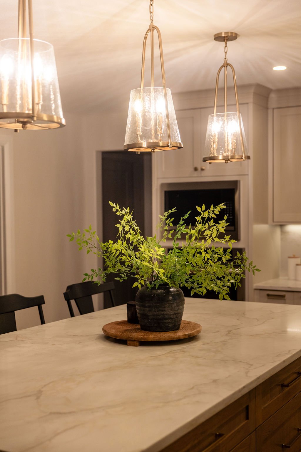 design: Michelle Rae Designs
millwork: Manasseh Wood
photos: Garrett Faison/Media Depot