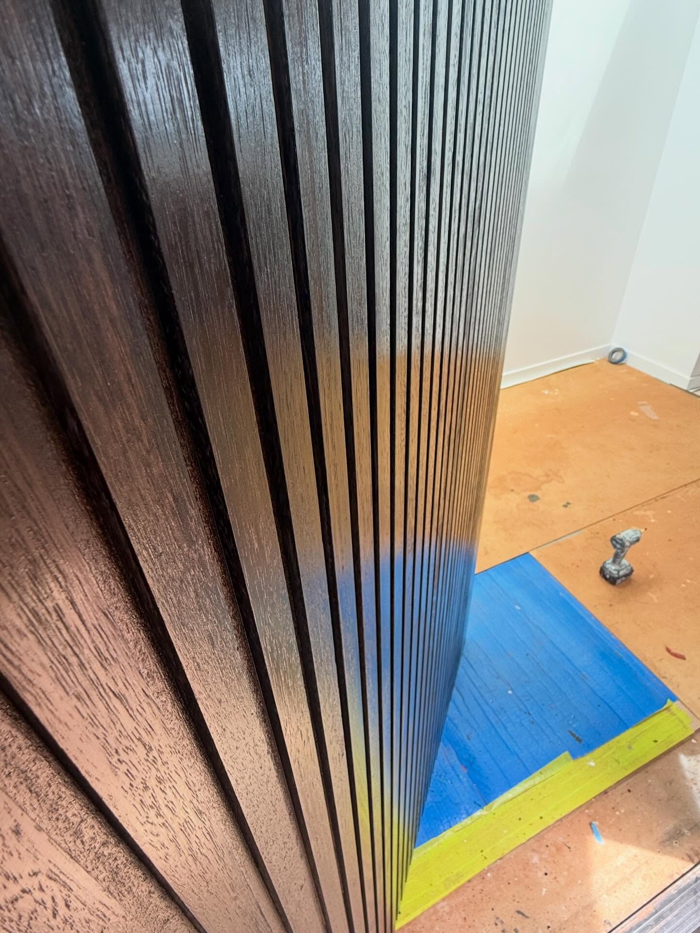 Some finishing touches!

Black stain applied to front door followed by two clear coats in Satin.

@cutekaustralia applied on the alfresco ceiling.

Back of garage door painted in black for that clean look 👀